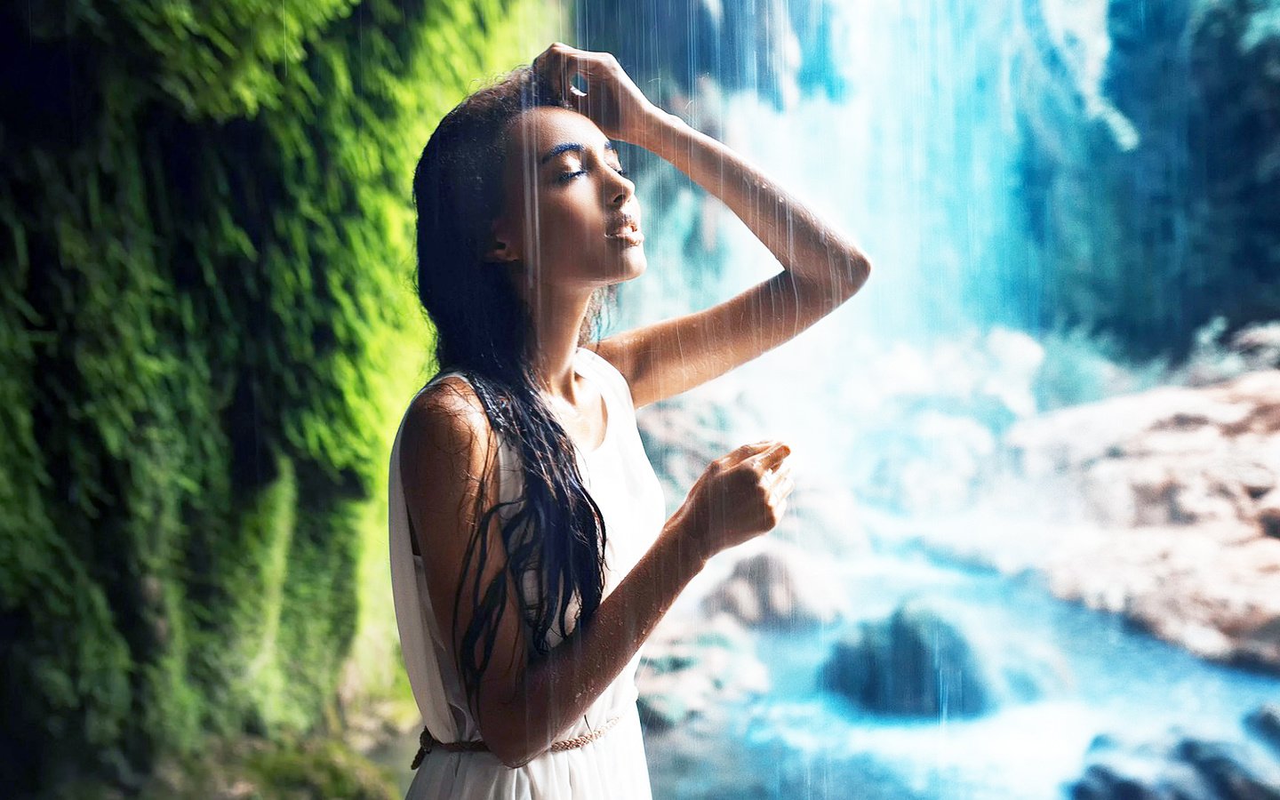 Обои девушка, платье, водопад, girl, dress, waterfall разрешение 1920x1080 Загрузить