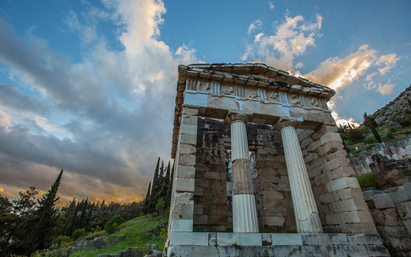 Обои храм, склон, архитектура, греция, колонны, дельфы, temple, slope, architecture, greece, columns, delphi разрешение 2048x1365 Загрузить