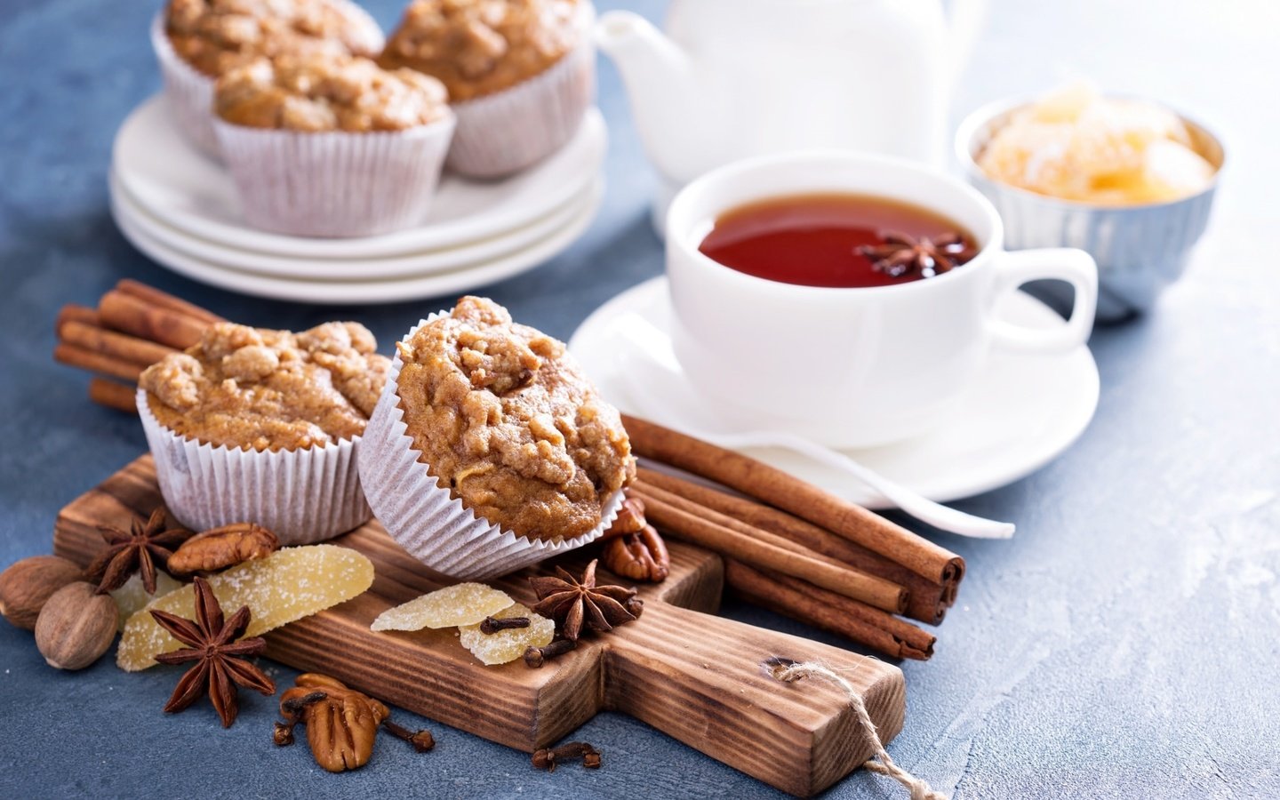 Обои корица, чай, бадьян, маффин, цукаты, cinnamon, tea, star anise, muffin, candied разрешение 1920x1280 Загрузить