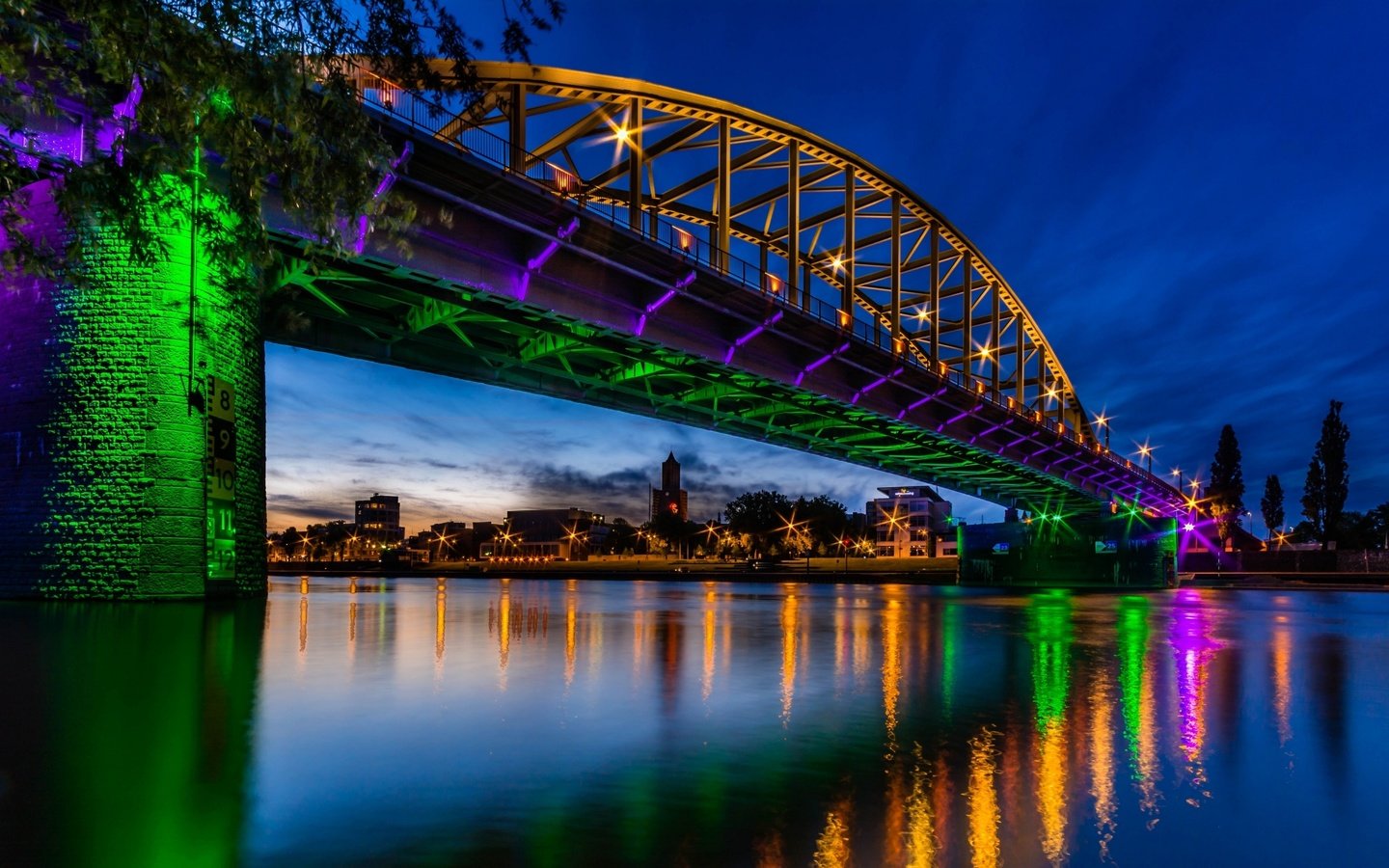 мост освещение город ночь скачать