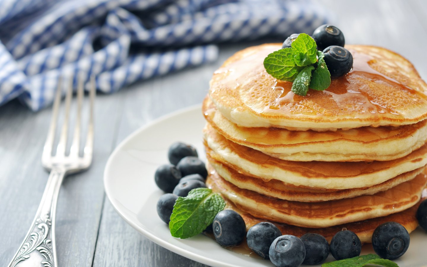 Обои ягоды, черника, блинчики, блины, berries, blueberries, pancakes разрешение 4288x2848 Загрузить