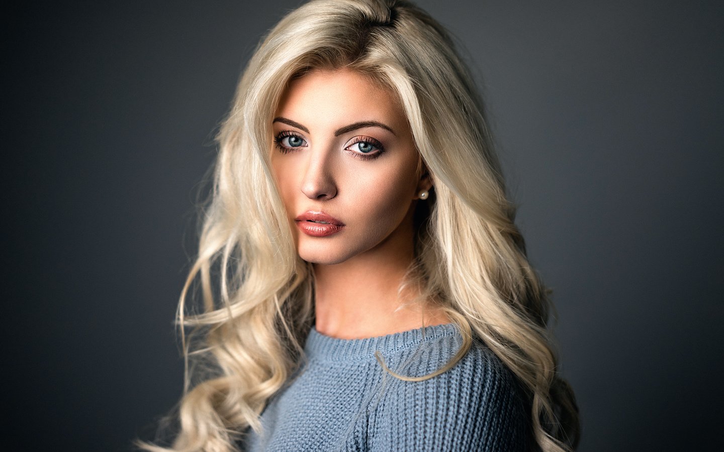 Обои девушка, блондинка, взгляд, модель, лицо, ann sophie, ann sophie marielle, girl, blonde, look, model, face разрешение 1920x1280 Загрузить