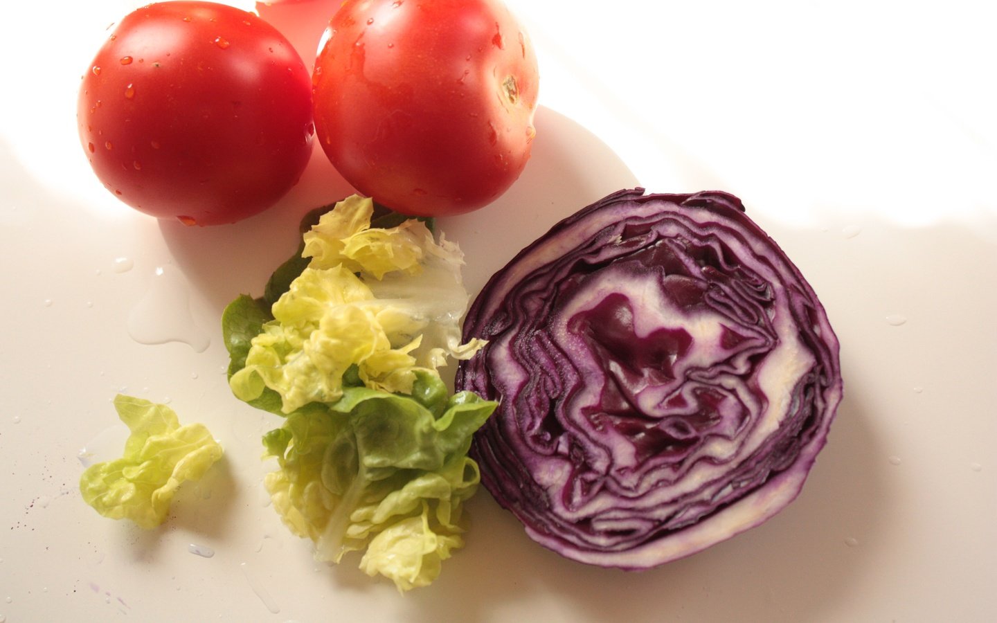 Обои овощи, помидоры, капуста, vegetables, tomatoes, cabbage разрешение 4272x2848 Загрузить