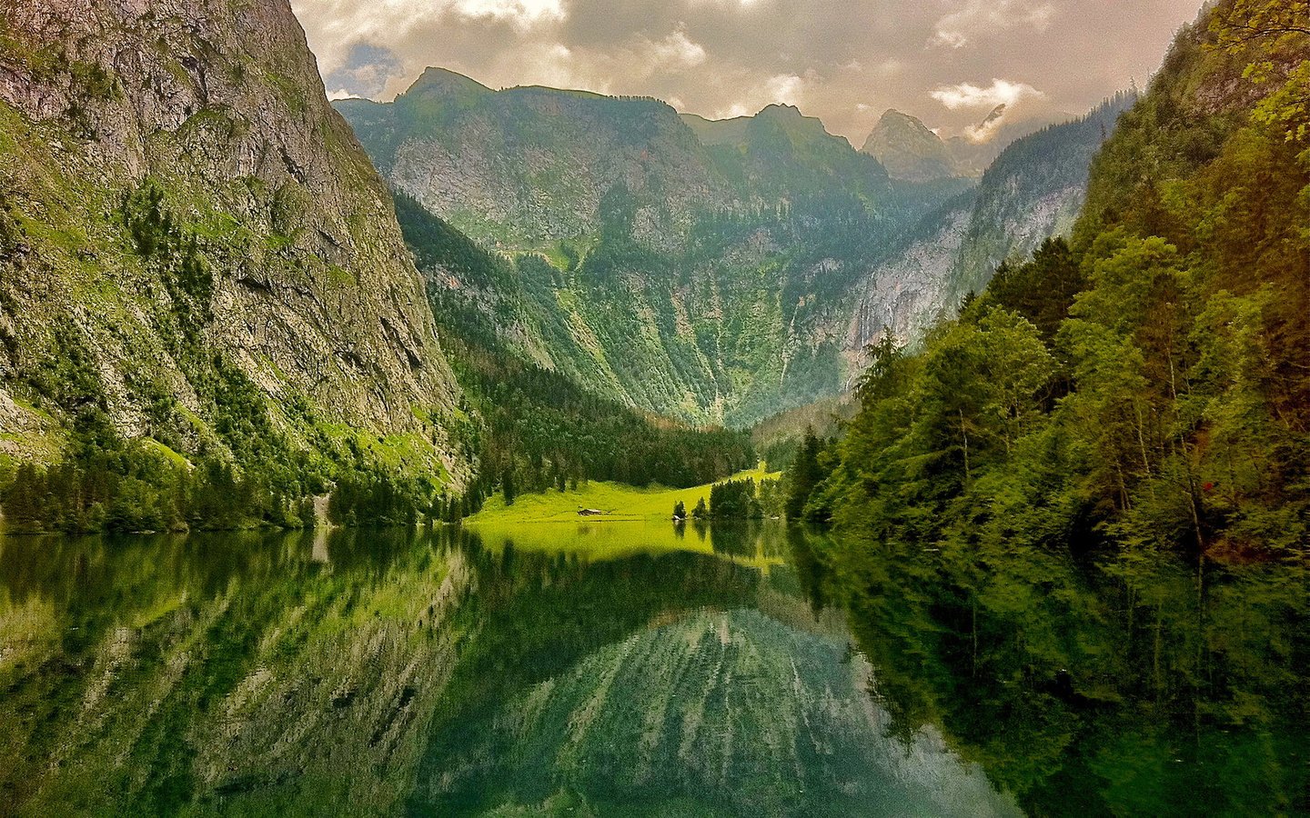 Обои деревья, озеро, горы, природа, отражение, trees, lake, mountains, nature, reflection разрешение 1920x1200 Загрузить