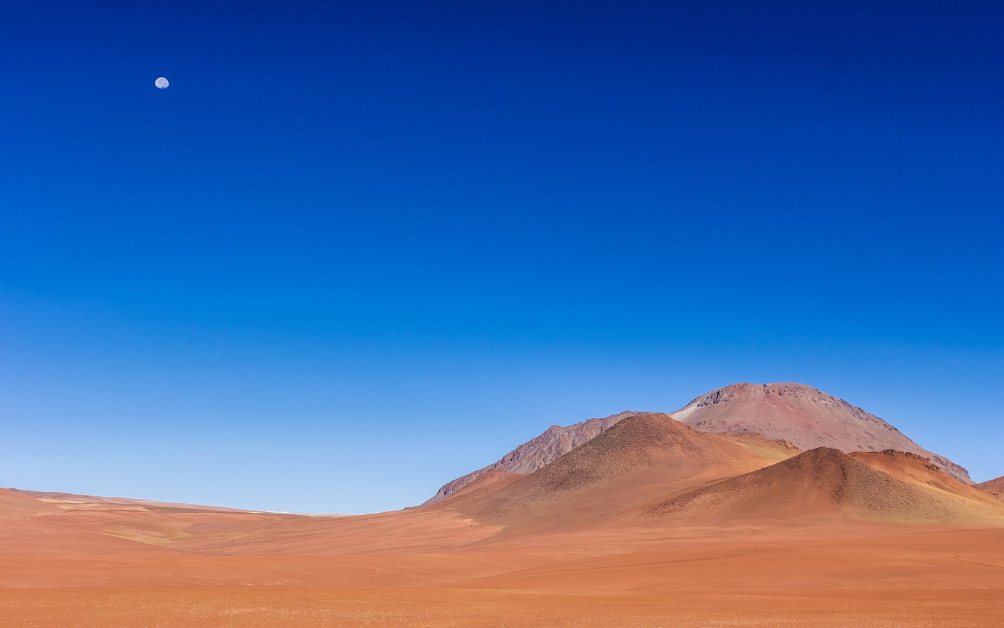 Обои небо, пейзаж, песок, пустыня, луна, the sky, landscape, sand, desert, the moon разрешение 3000x2000 Загрузить