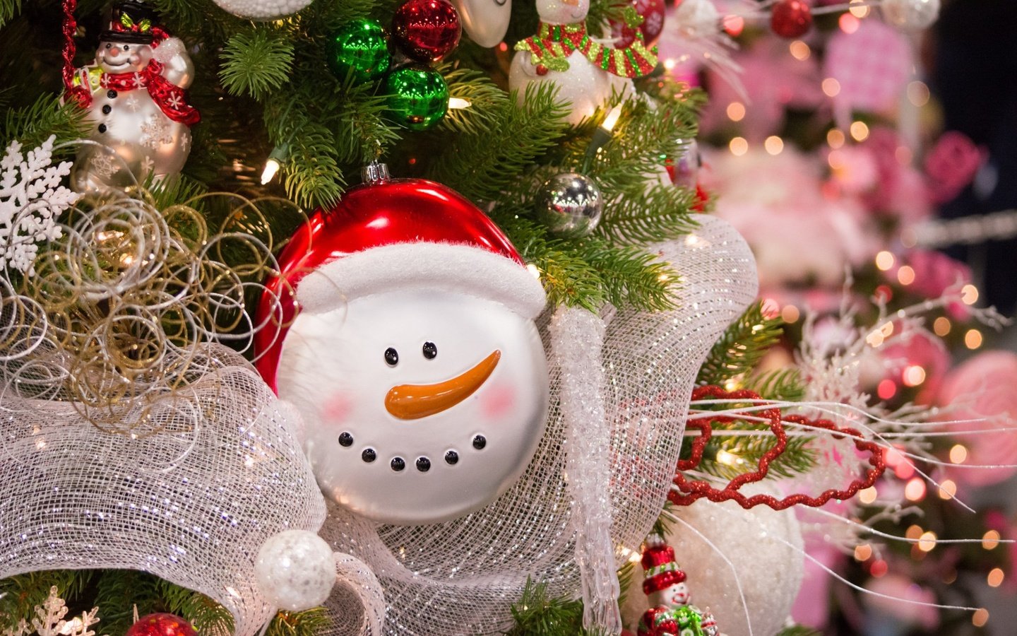 Обои новый год, елка, снеговик, рождество, елочные игрушки, new year, tree, snowman, christmas, christmas decorations разрешение 1920x1200 Загрузить