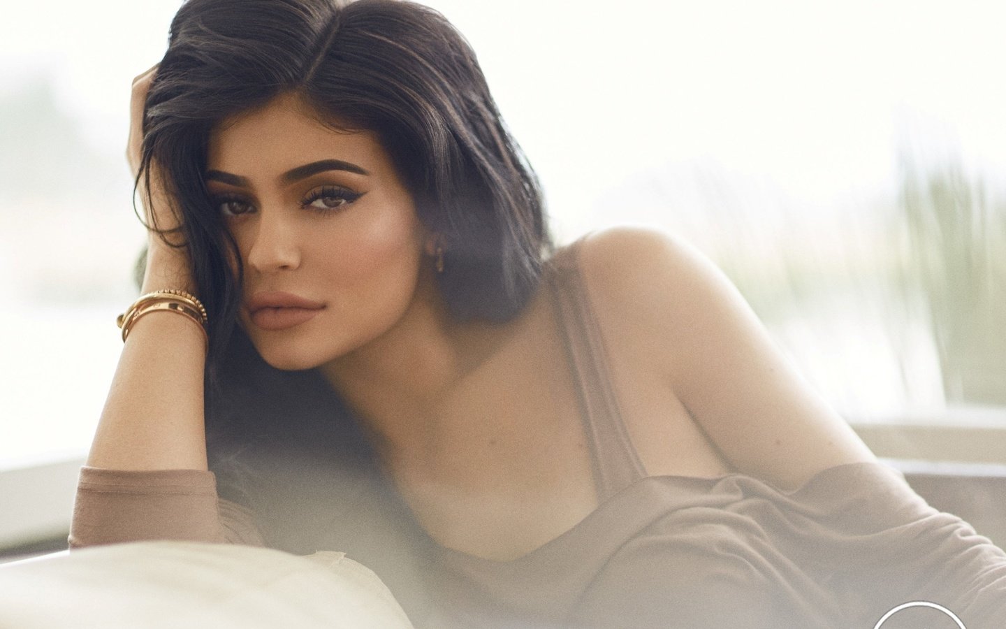 Обои взгляд, кайли дженнер, look, kylie jenner разрешение 2500x1648 Загрузить