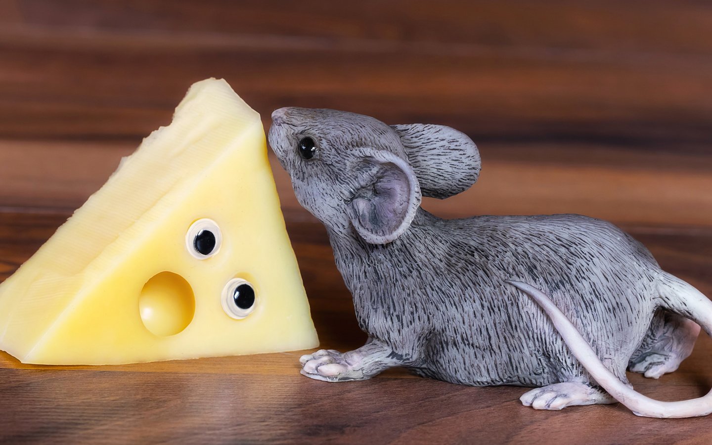 Обои статуэтка, сыр, мышь, figurine, cheese, mouse разрешение 2112x1188 Загрузить