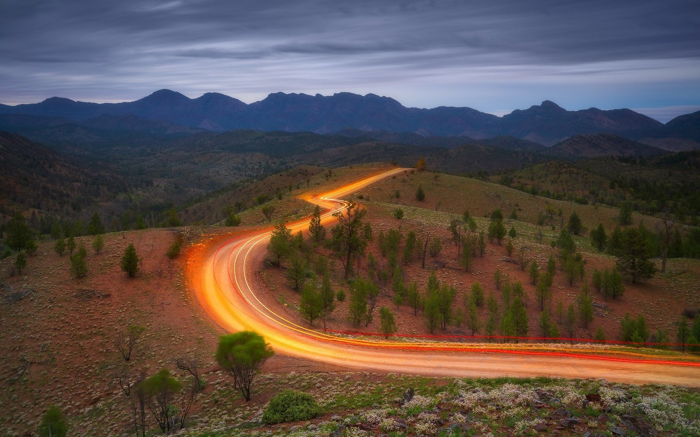 Обои дорога, деревья, горы, австралия, новый южный уэльс, road, trees, mountains, australia, new south wales разрешение 2048x1366 Загрузить