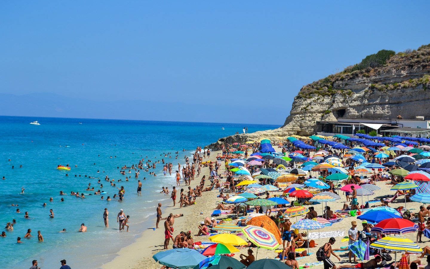 Обои море, пляж, италия, sea, beach, italy разрешение 2048x1365 Загрузить