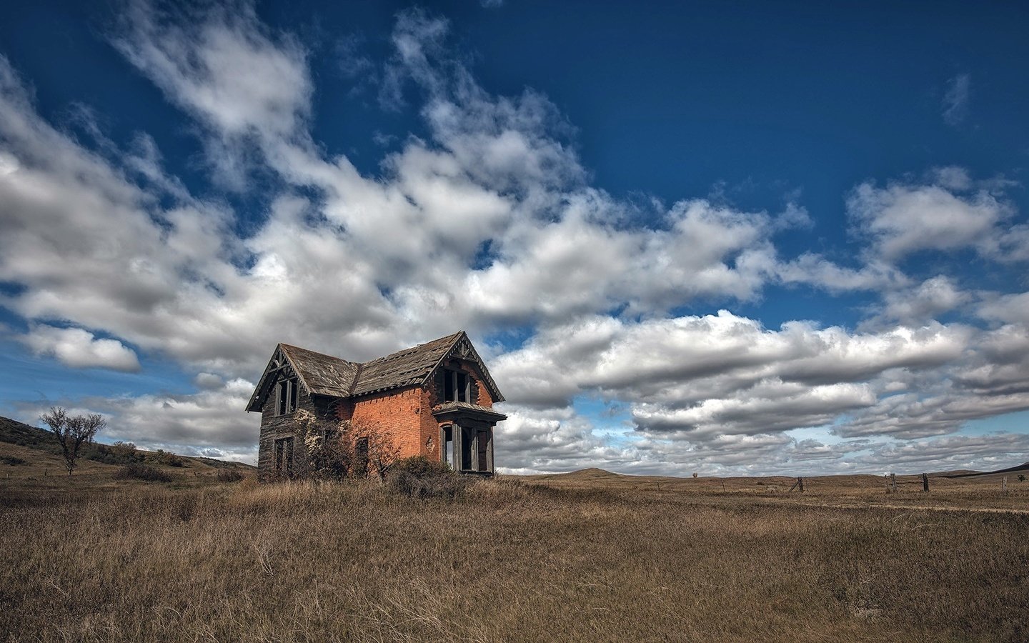 Обои небо, дом, the sky, house разрешение 1920x1080 Загрузить