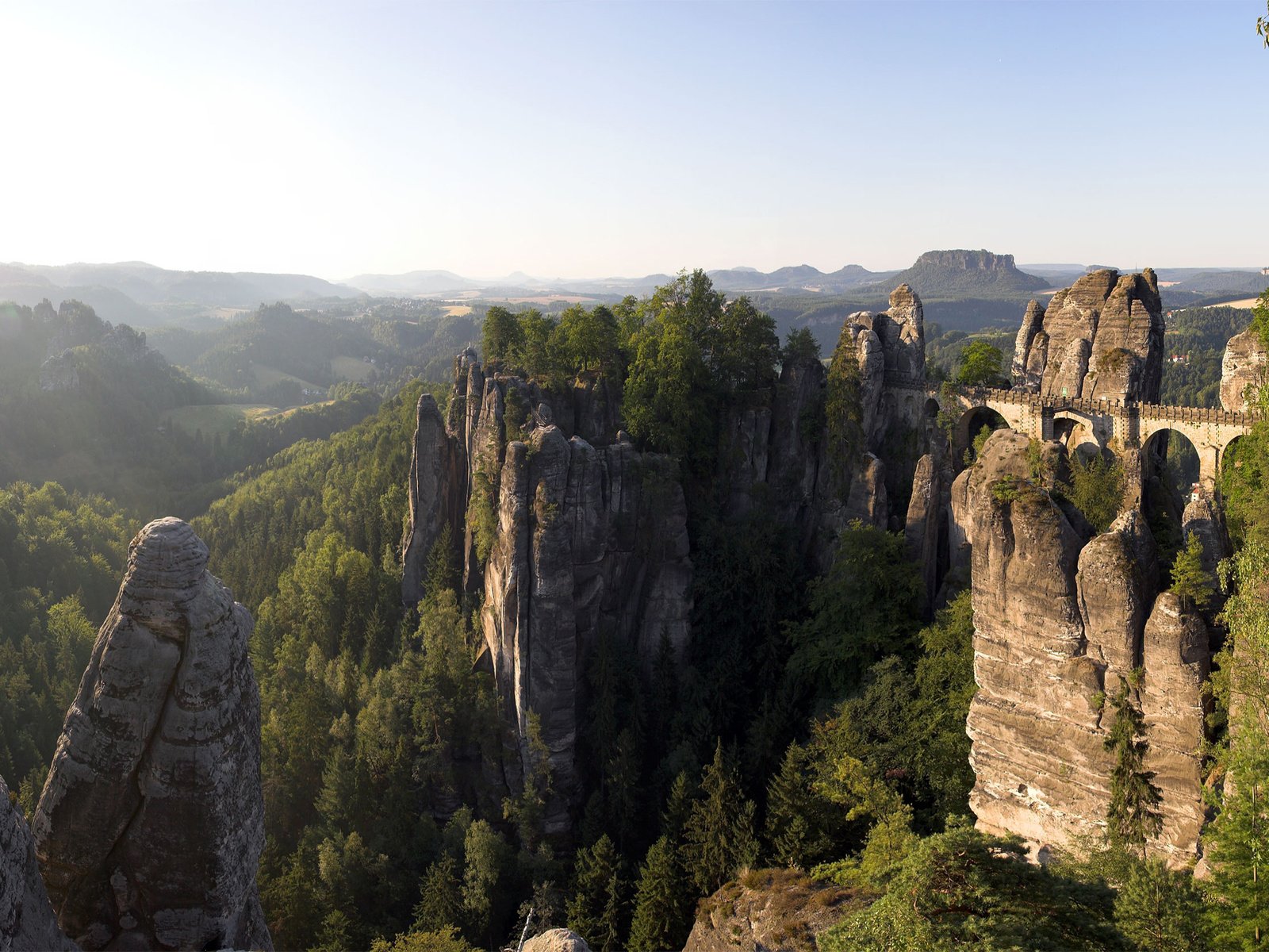 Обои скалы, природа, горизонт, мост, rocks, nature, horizon, bridge разрешение 2560x1600 Загрузить