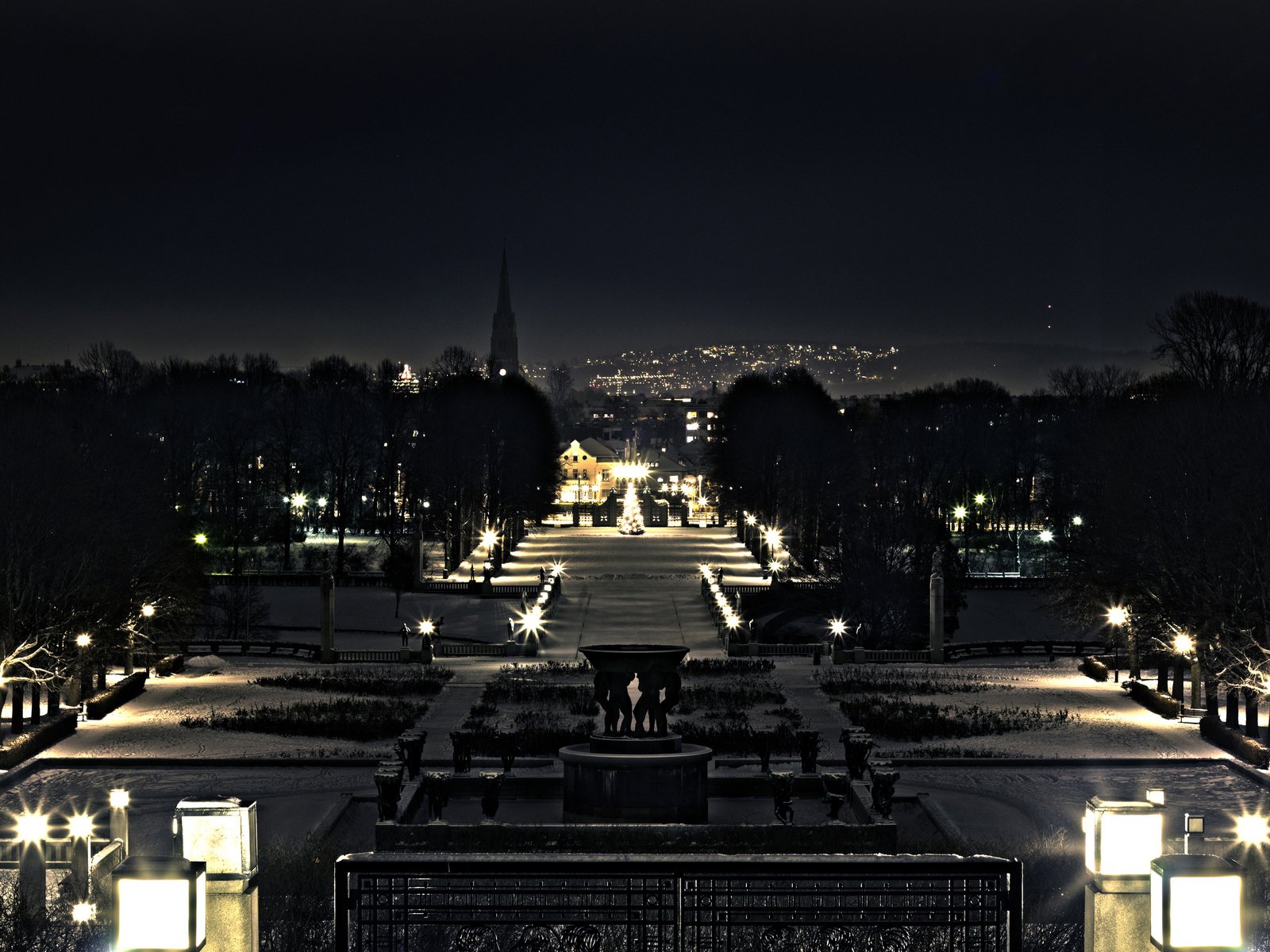 Обои ночь, фонари, огни, парк, город, hdr, большое разрешение, night, lights, park, the city, a great solution разрешение 5181x3238 Загрузить