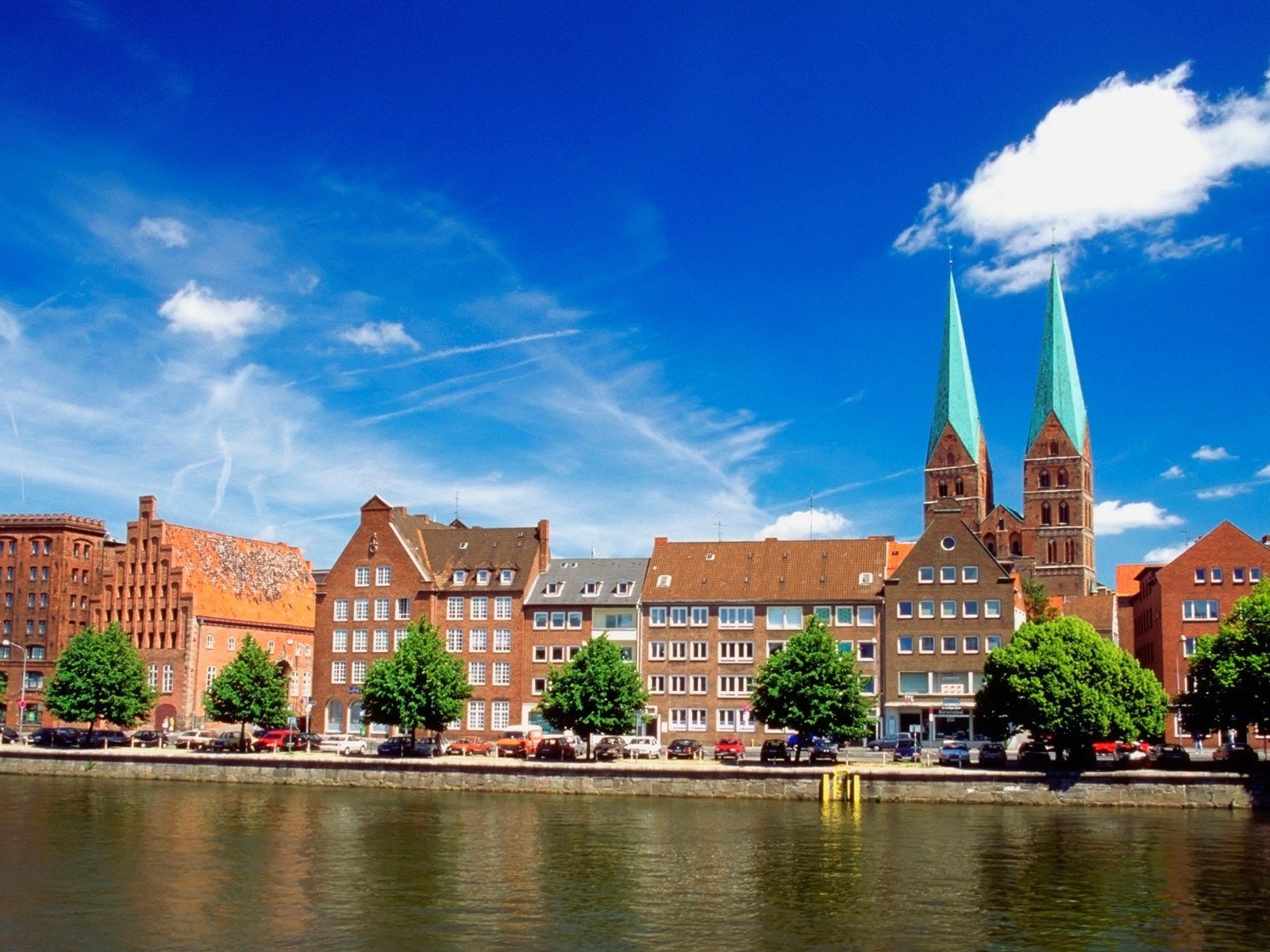 Обои река, дома, германия, любек, lübecker dom, river, home, germany, lubeck разрешение 1920x1200 Загрузить