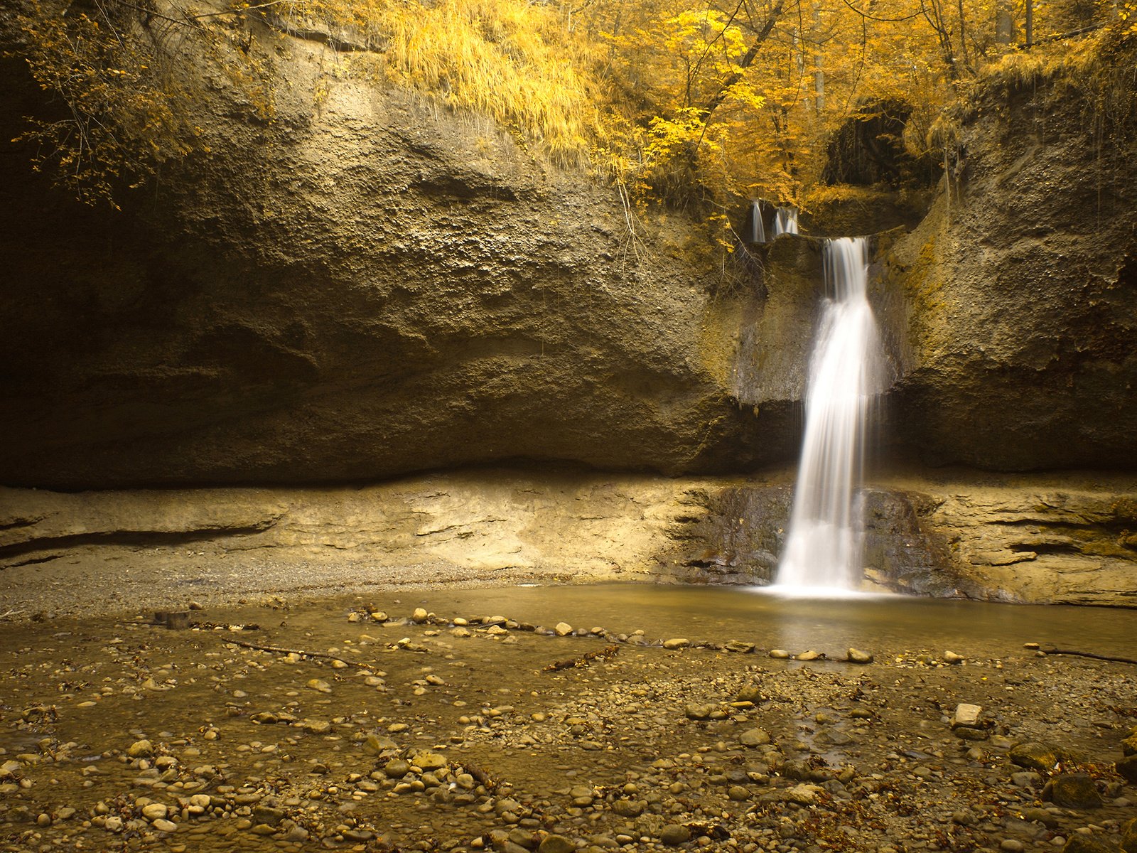 Обои природа, водопад, kemptthal, швецария, эдемский сад, эдем, водопад в эдеме, nature, waterfall, switzerland, the garden of eden, eden, waterfall in eden разрешение 2560x1600 Загрузить