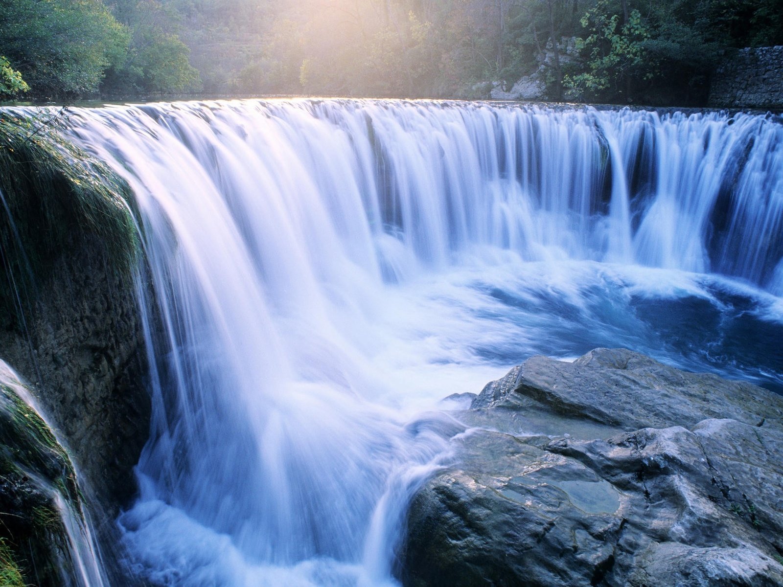 Обои вода, река, камни, водопад, water, river, stones, waterfall разрешение 2000x1333 Загрузить