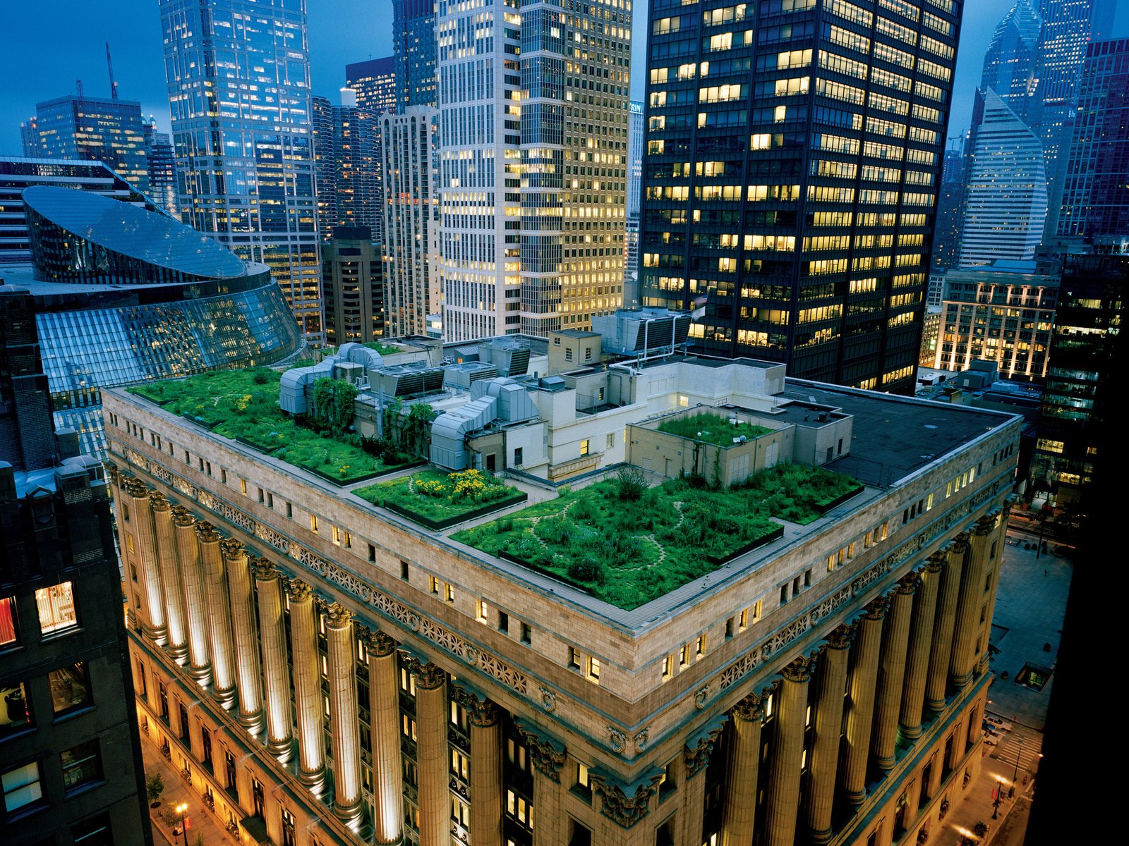 Обои вечер, сад, небоскребы, сша, архитектура, крыша, терраса, the evening, garden, skyscrapers, usa, architecture, roof, terrace разрешение 2400x1914 Загрузить