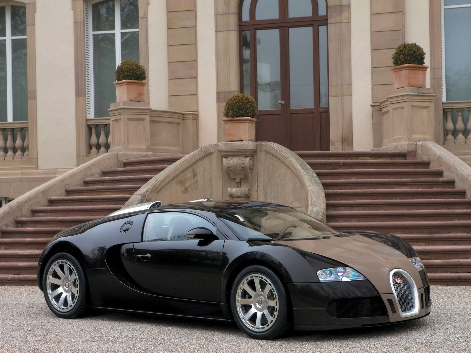 Обои особняк, bugatti veyron, mansion разрешение 1920x1200 Загрузить