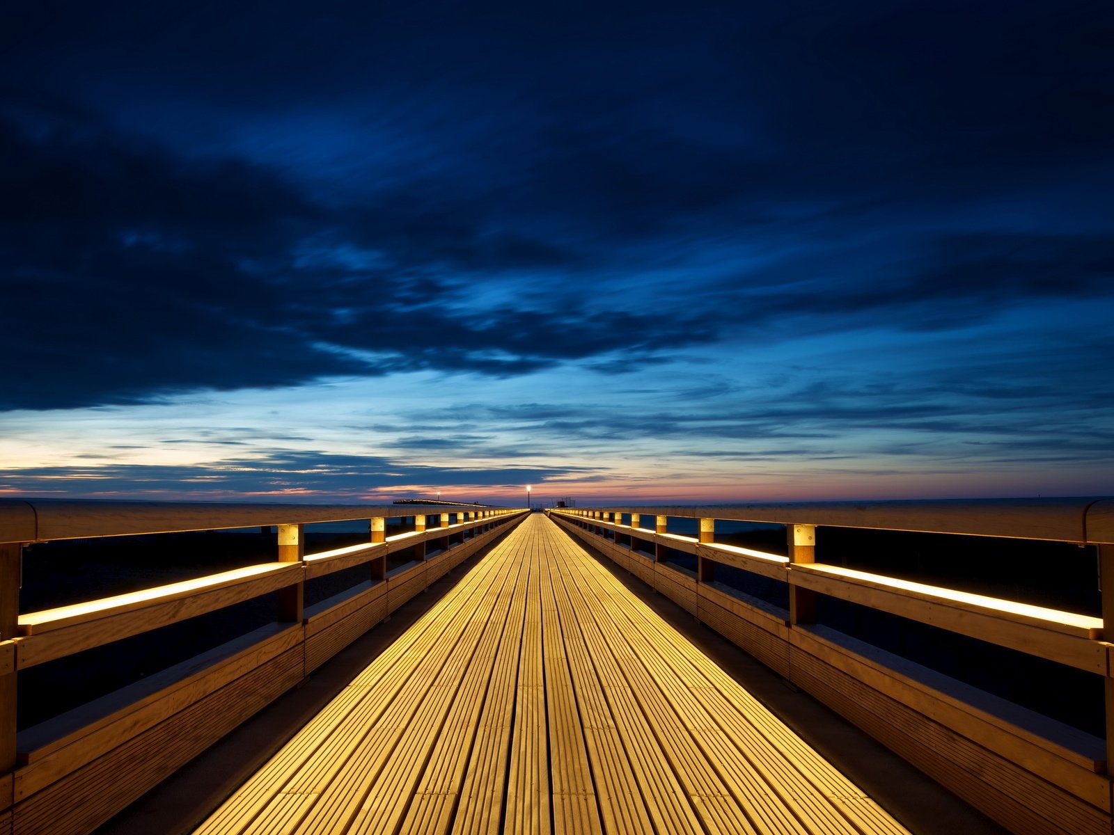 Обои небо, закат, пейзаж, мост, пирс, синее, деревянный, the sky, sunset, landscape, bridge, pierce, blue, wooden разрешение 2560x1600 Загрузить