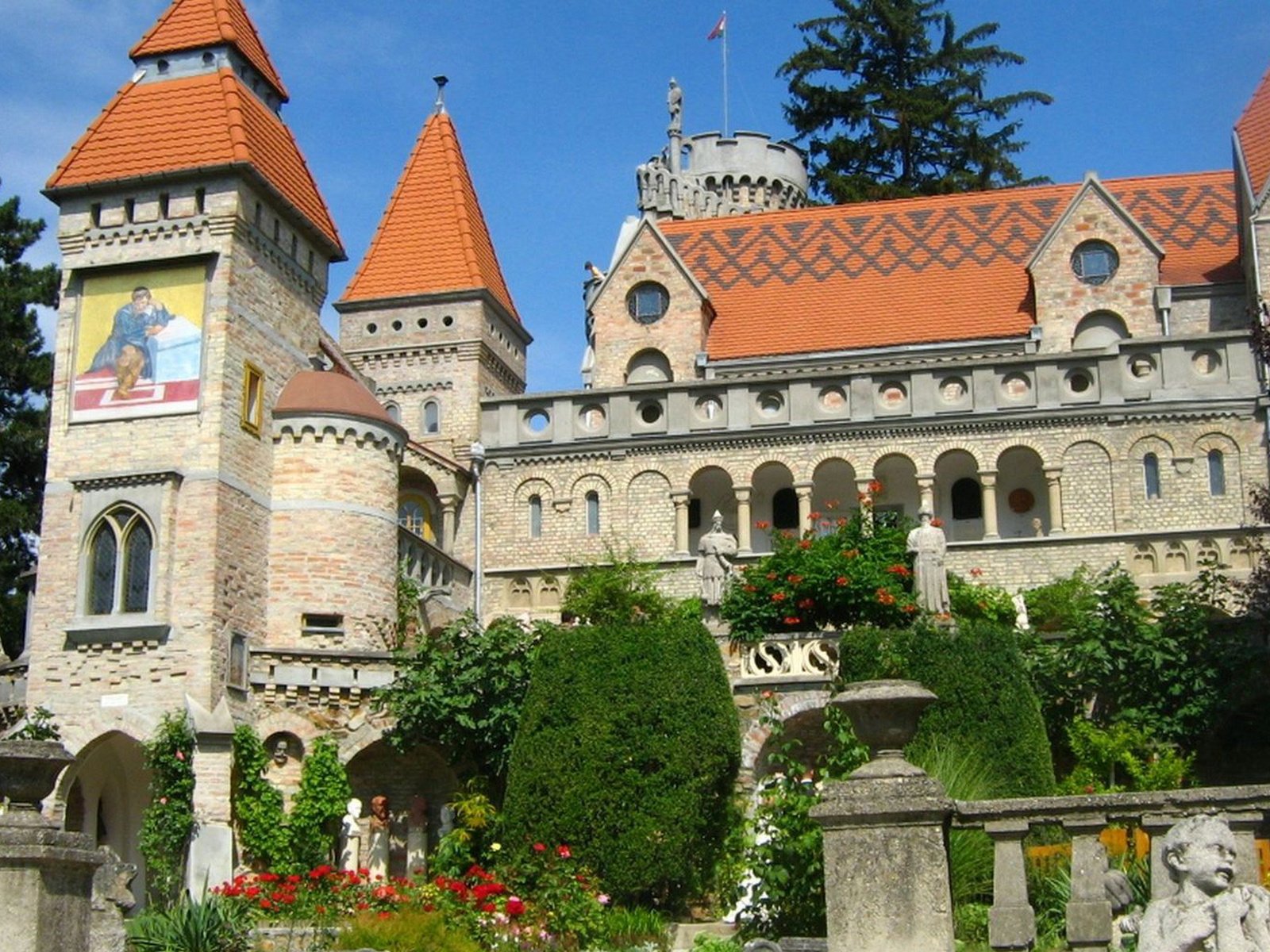 Обои замок, здание, венгрия, замок бори, секешфехервар, castle, the building, hungary, the bory castle, székesfehérvár разрешение 1920x1200 Загрузить