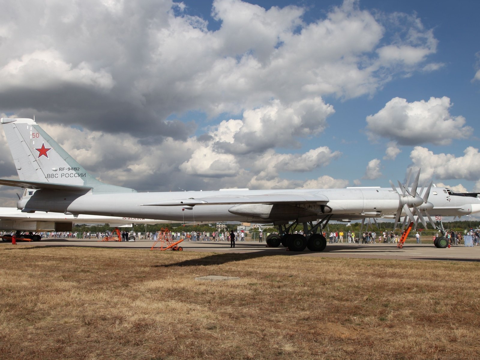 Обои авиашоу, ту-95мс, airshow, tu-95ms разрешение 2560x1600 Загрузить