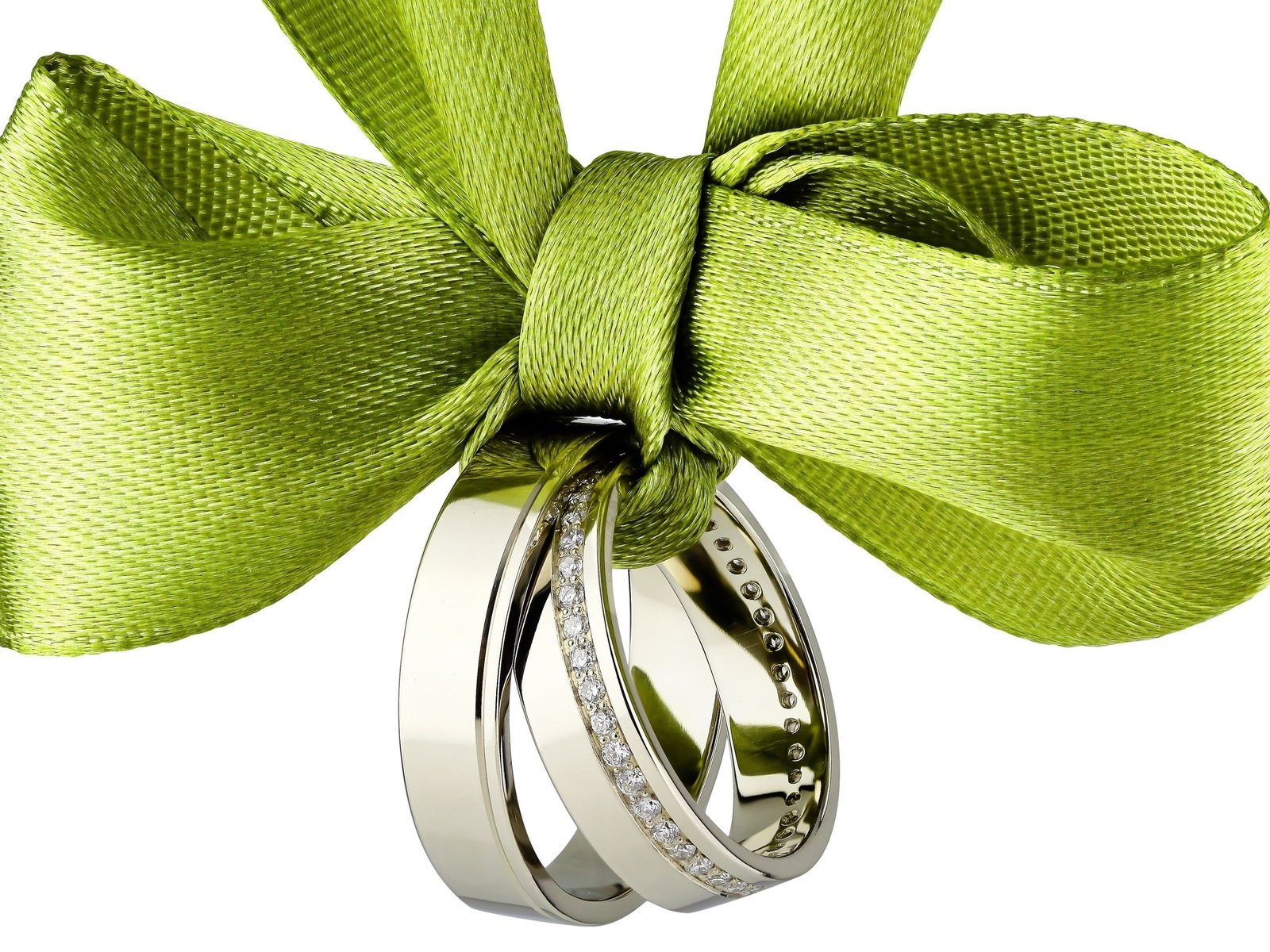 Обои лента, кольца, бант, свадебные кольца, tape, ring, bow, wedding rings разрешение 2560x1600 Загрузить