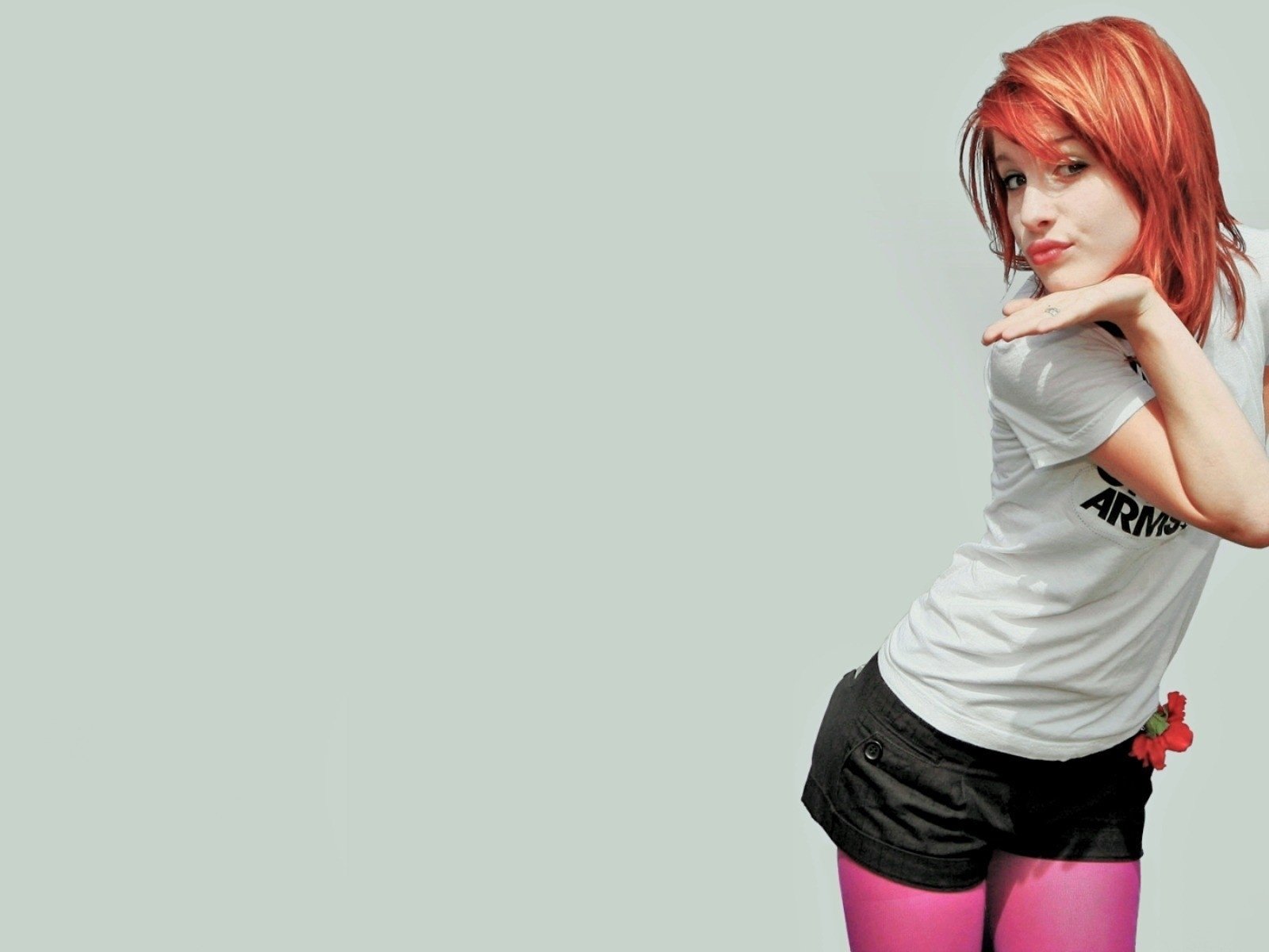 Обои рыжая, певица, шорты, хейли уильямс, red, singer, shorts, hayley williams разрешение 1920x1200 Загрузить