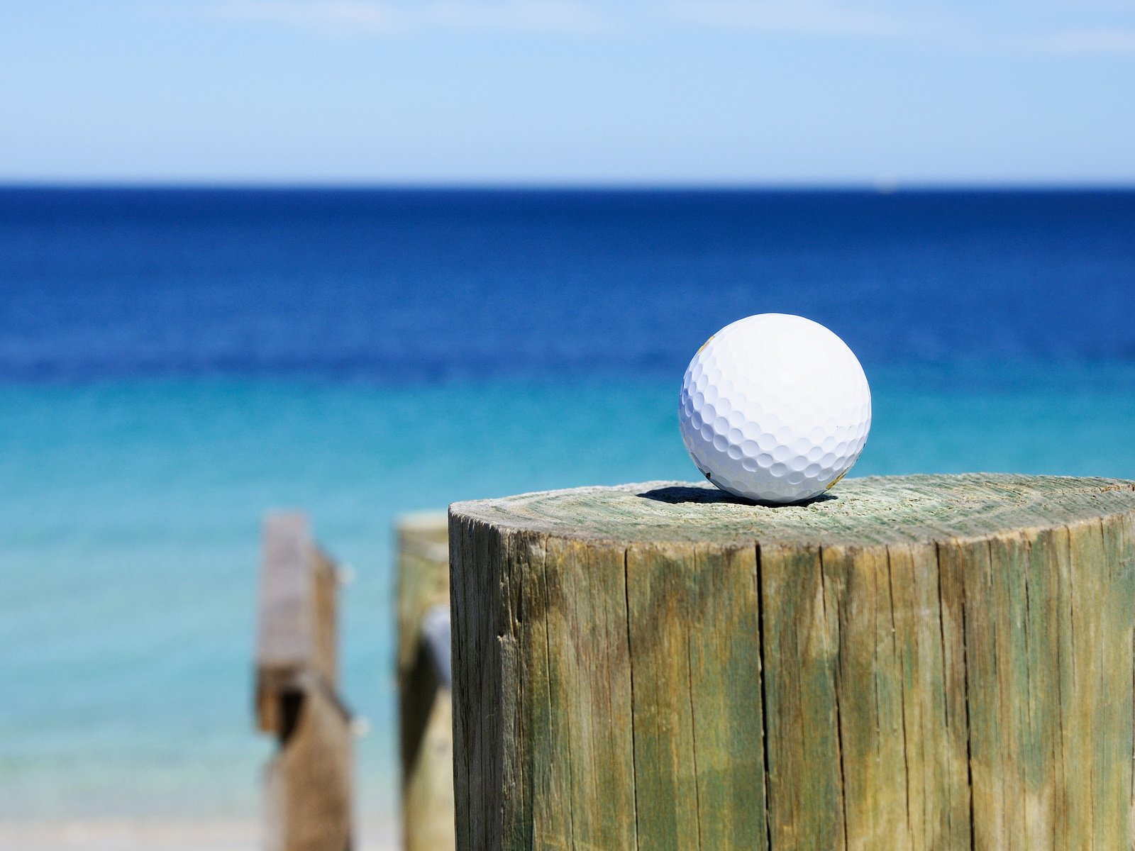 Обои море, мяч, клуб, гольф, golf ball, sea, the ball, club, golf разрешение 3500x2325 Загрузить