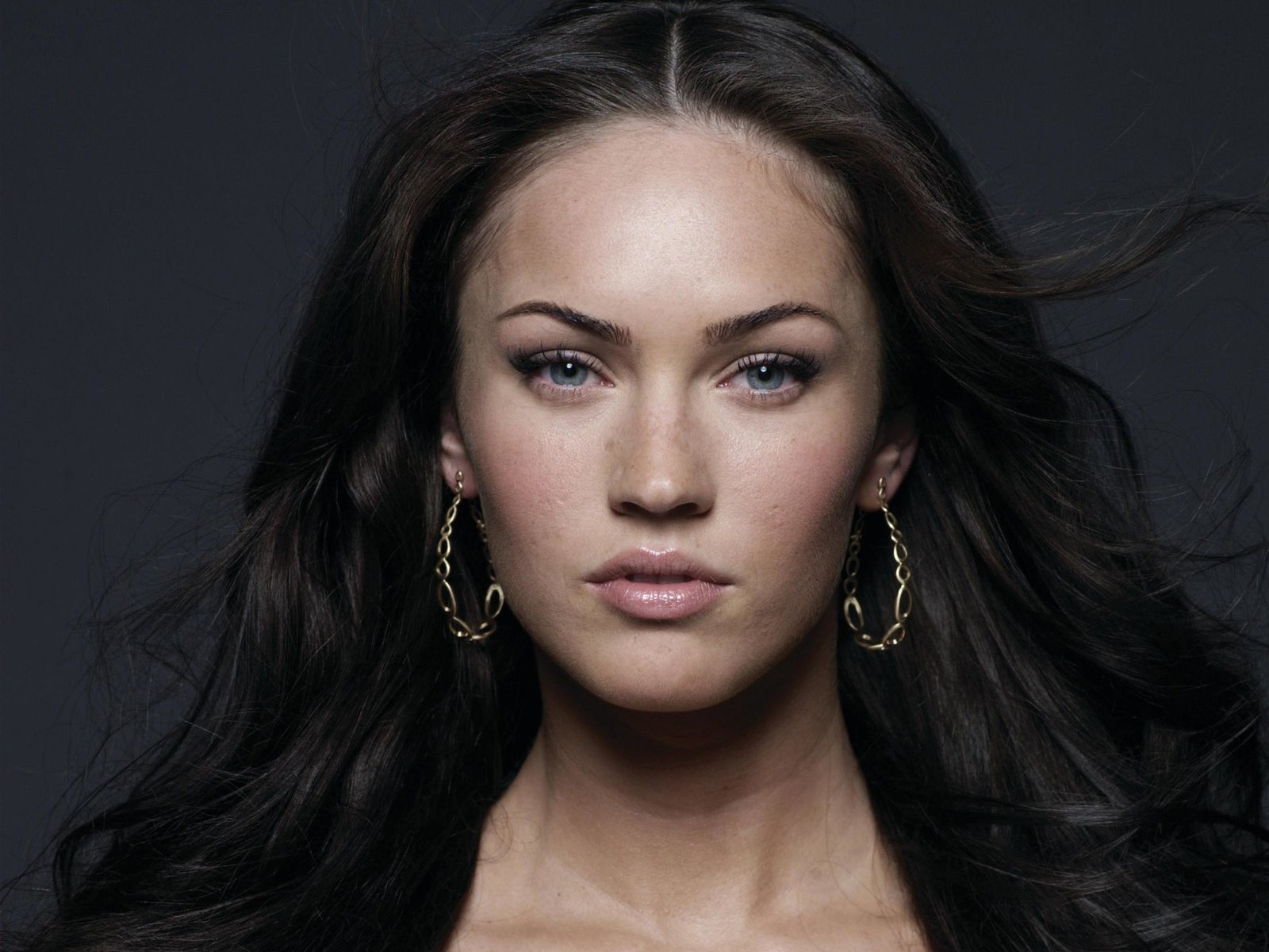 Обои брюнетка, меган фокс, актриса, brunette, megan fox, actress разрешение 2253x1848 Загрузить