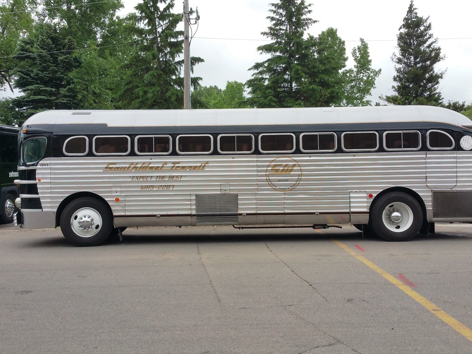 Обои 1947 bus разрешение 5312x2988 Загрузить