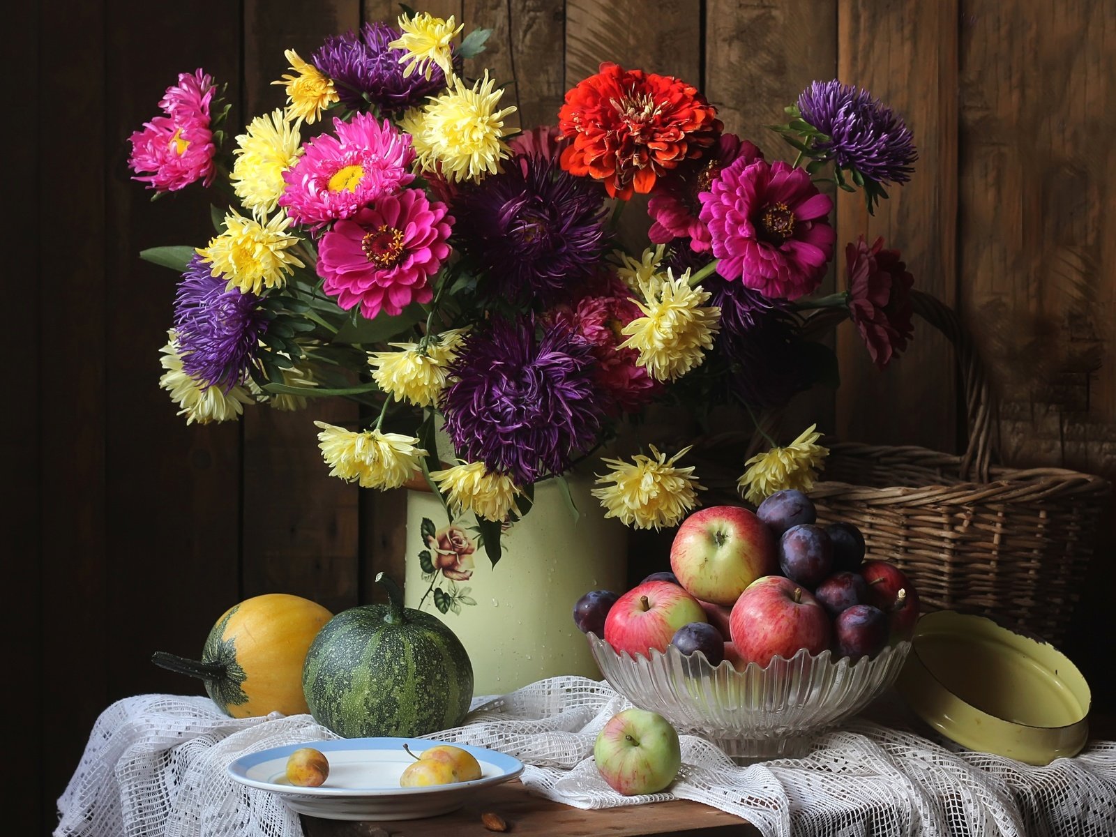 Обои яблоки, букет, тыква, натюрморт, сливы, астры, цинния, apples, bouquet, pumpkin, still life, plum, asters, zinnia разрешение 2850x2095 Загрузить