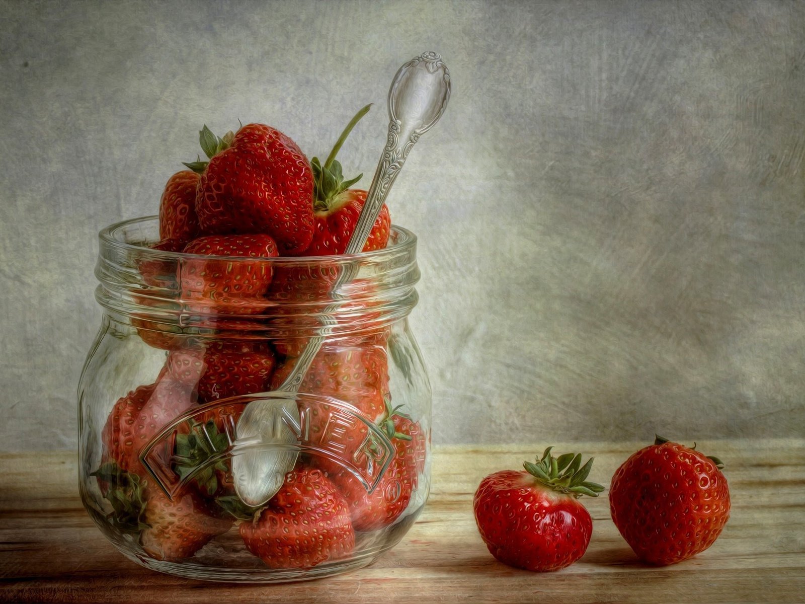 Обои клубника, ягоды, банка, strawberry, berries, bank разрешение 2048x1364 Загрузить