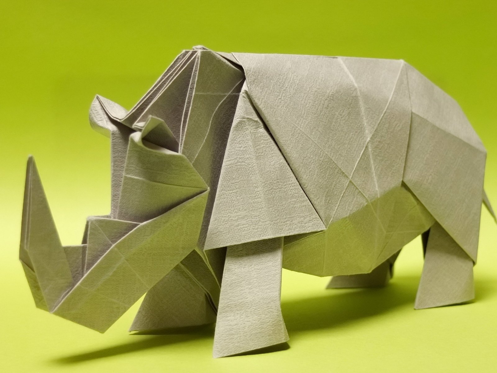 Обои бумага, оригами, носорог, paper, origami, rhino разрешение 1920x1265 Загрузить