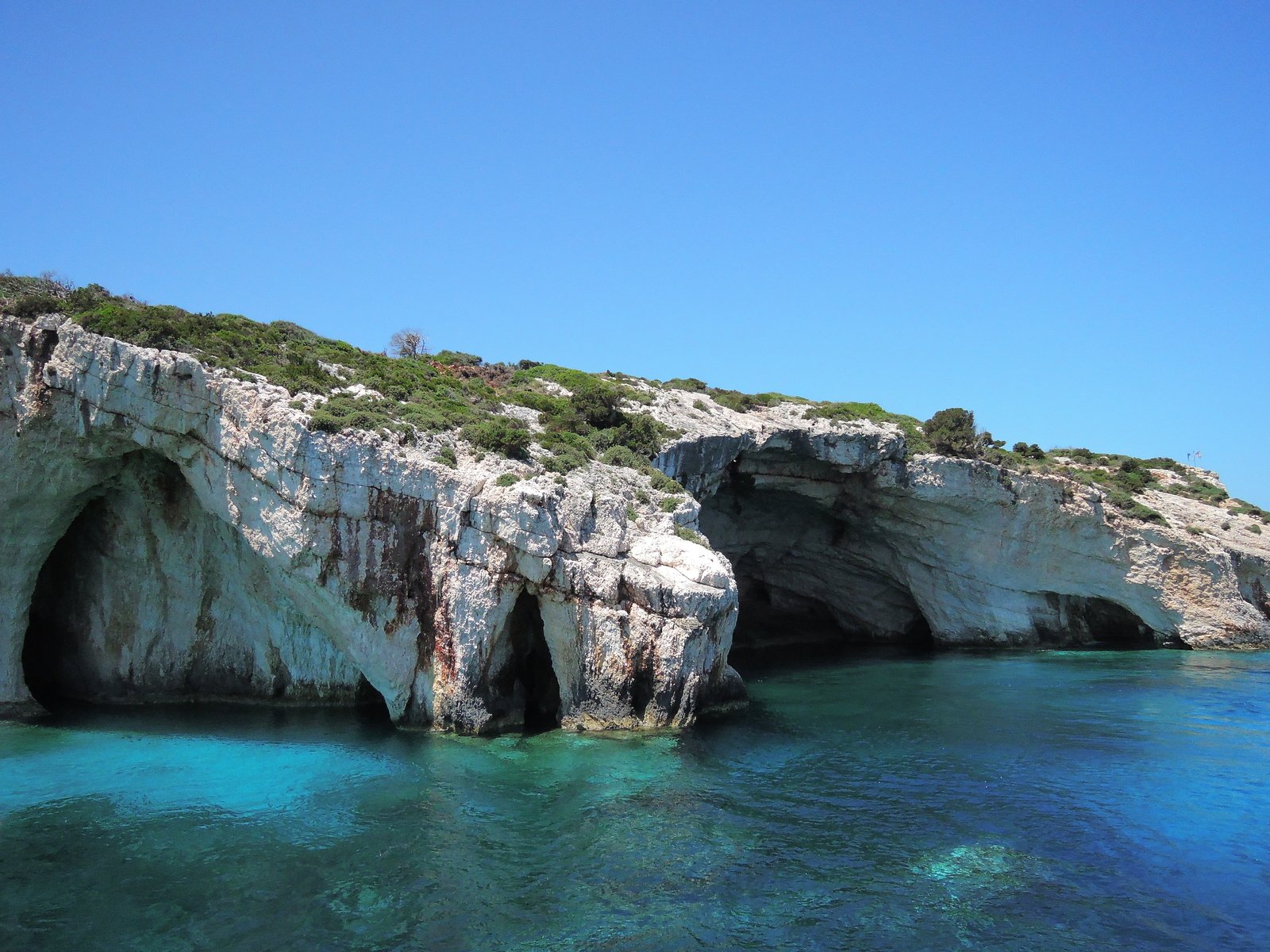 Обои скалы, море, греция, закинф, rocks, sea, greece, zakynthos разрешение 4000x3000 Загрузить