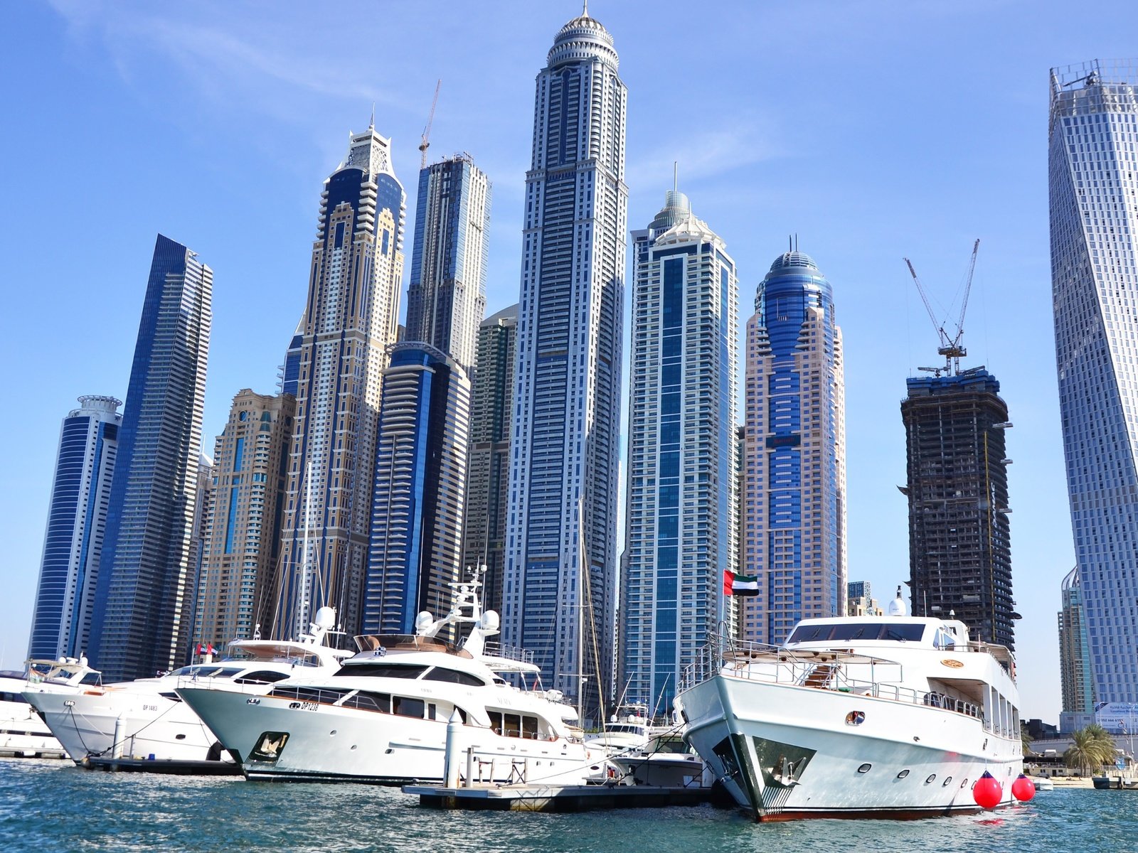 Обои яхты, небоскребы, порт, дубаи, высотки, дубай, harbor, yachts, skyscrapers, port, dubai разрешение 3840x2160 Загрузить