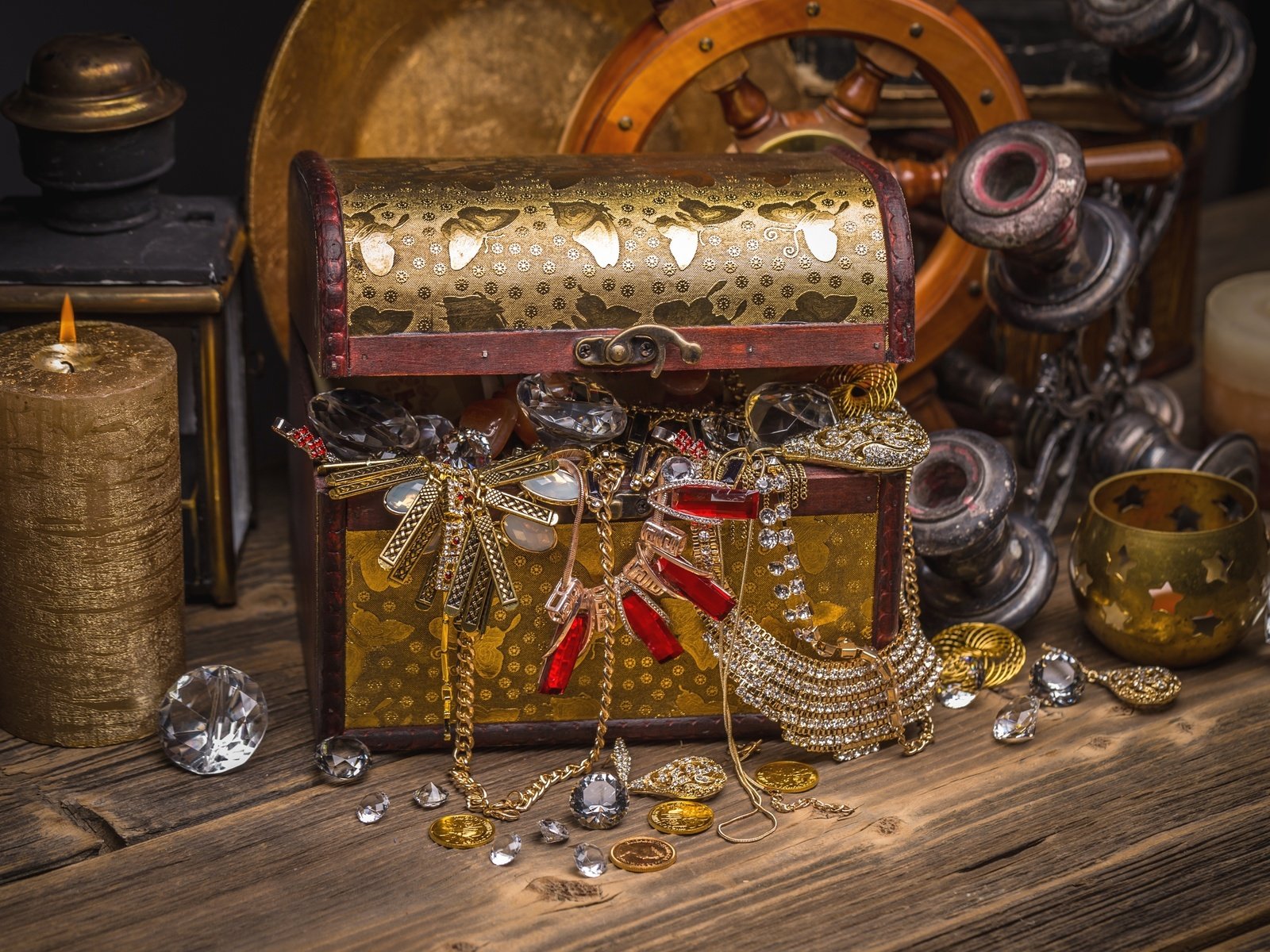 Обои украшения, свеча, драгоценности, сундук, decoration, candle, jewelry, chest разрешение 3000x1920 Загрузить