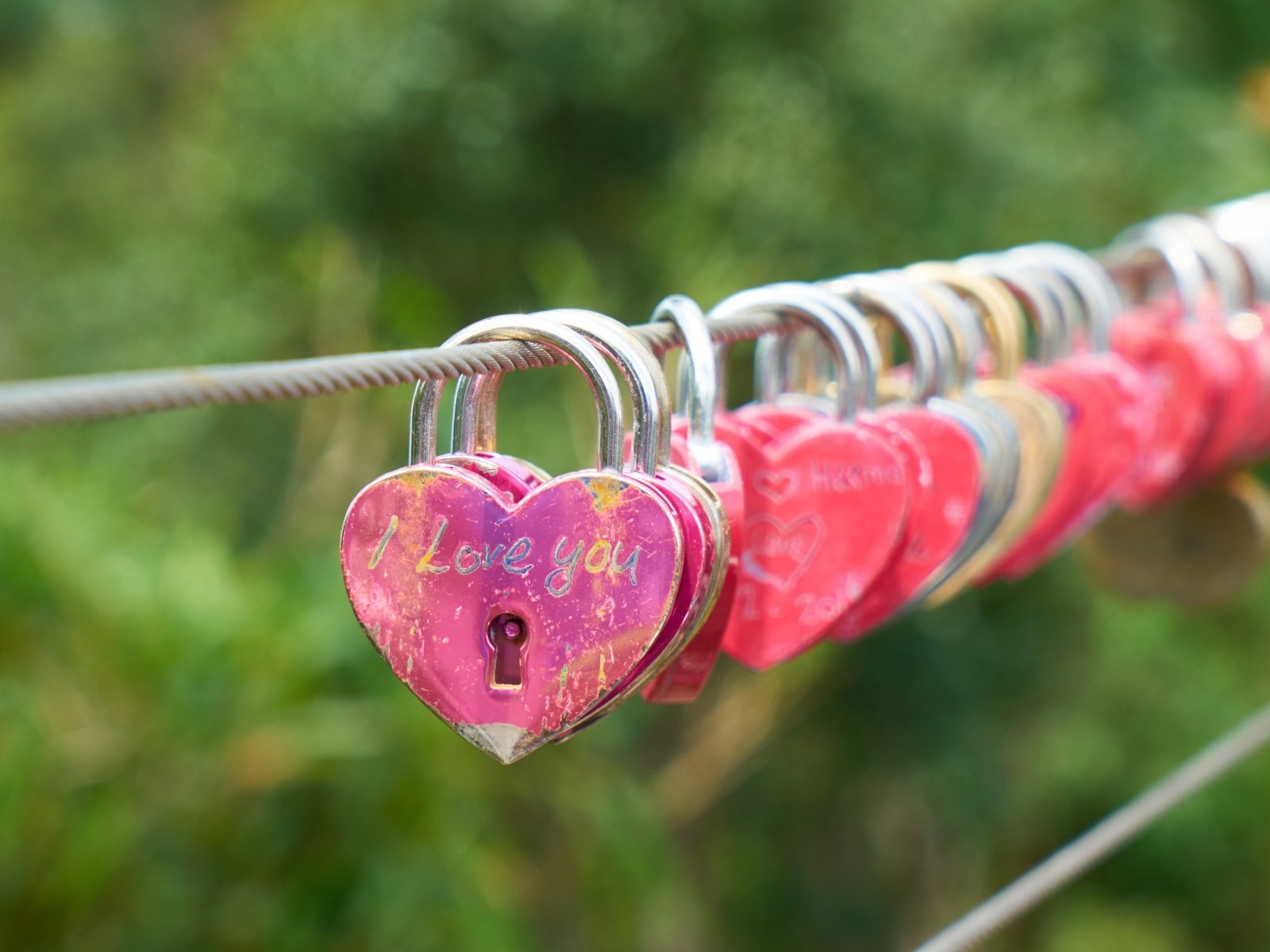 Обои замок, сердце, любовь, романтика, сердечки, романтик, lock, castle, heart, love, romance, hearts, romantic разрешение 2560x1600 Загрузить