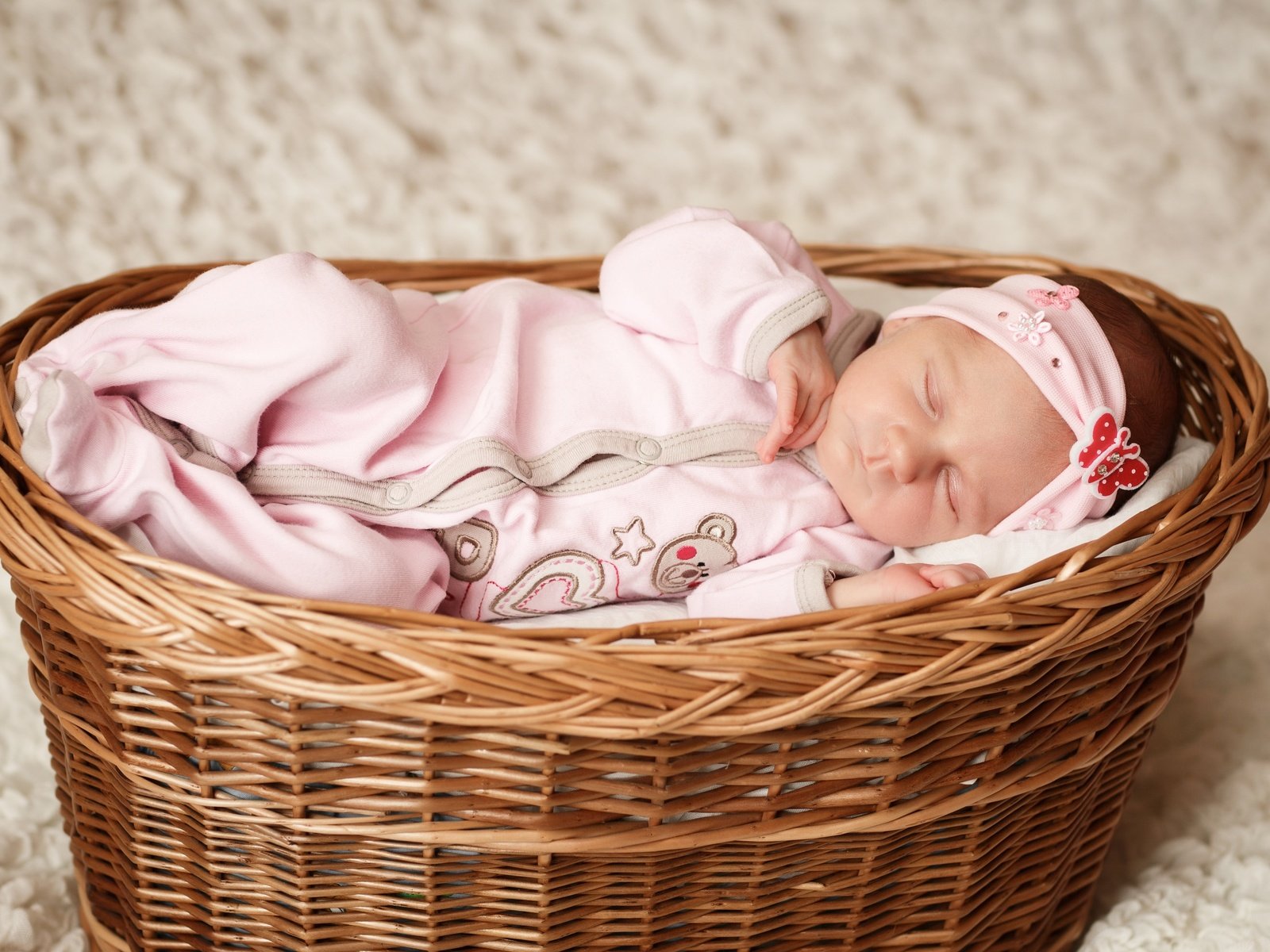 Обои сон, девочка, корзина, ребенок, костюм, младенец, малышка, sleep, girl, basket, child, costume, baby разрешение 4728x3152 Загрузить