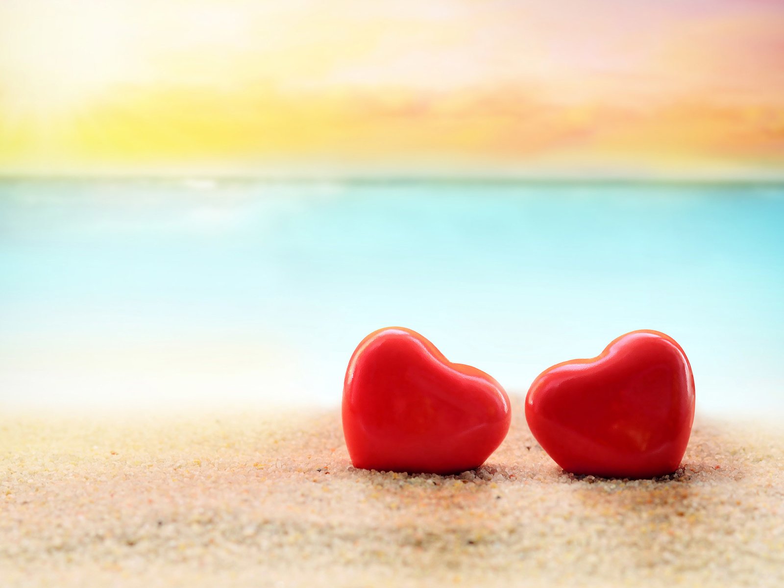 Обои песок, пляж, любовь, сердечки, sand, beach, love, hearts разрешение 2880x1800 Загрузить