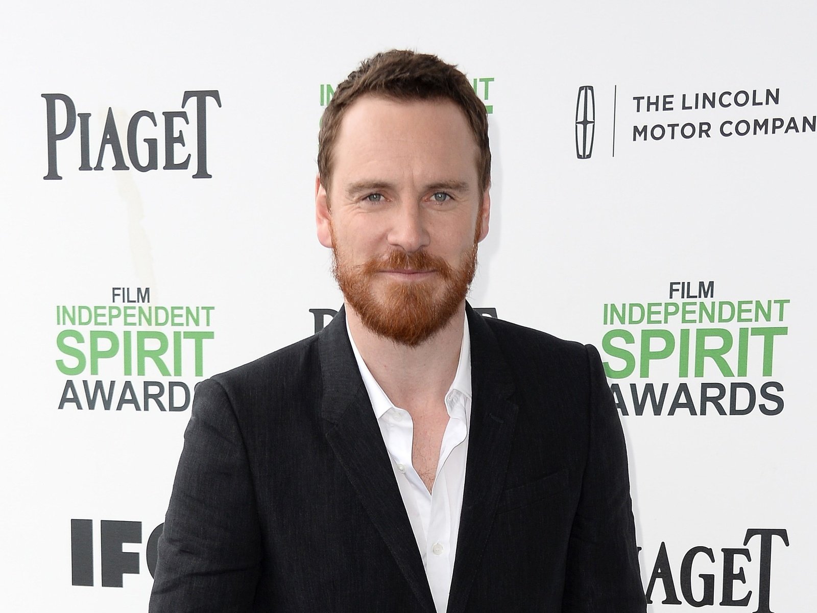 Обои взгляд, волосы, лицо, борода, майкл фассбендер, look, hair, face, beard, michael fassbender разрешение 2880x1620 Загрузить