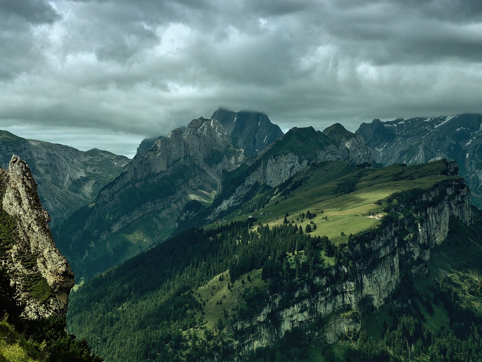 Обои небо, облака, горы, швейцария, alpstein, the sky, clouds, mountains, switzerland разрешение 2560x1600 Загрузить