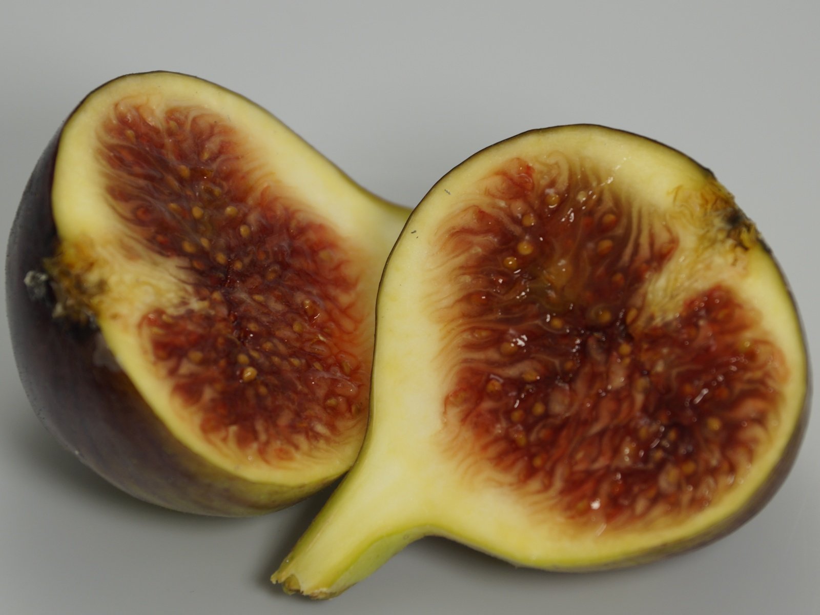 Обои фрукты, плоды, инжир, смоква, фига, fruit, figs, fig, guys разрешение 6000x3376 Загрузить