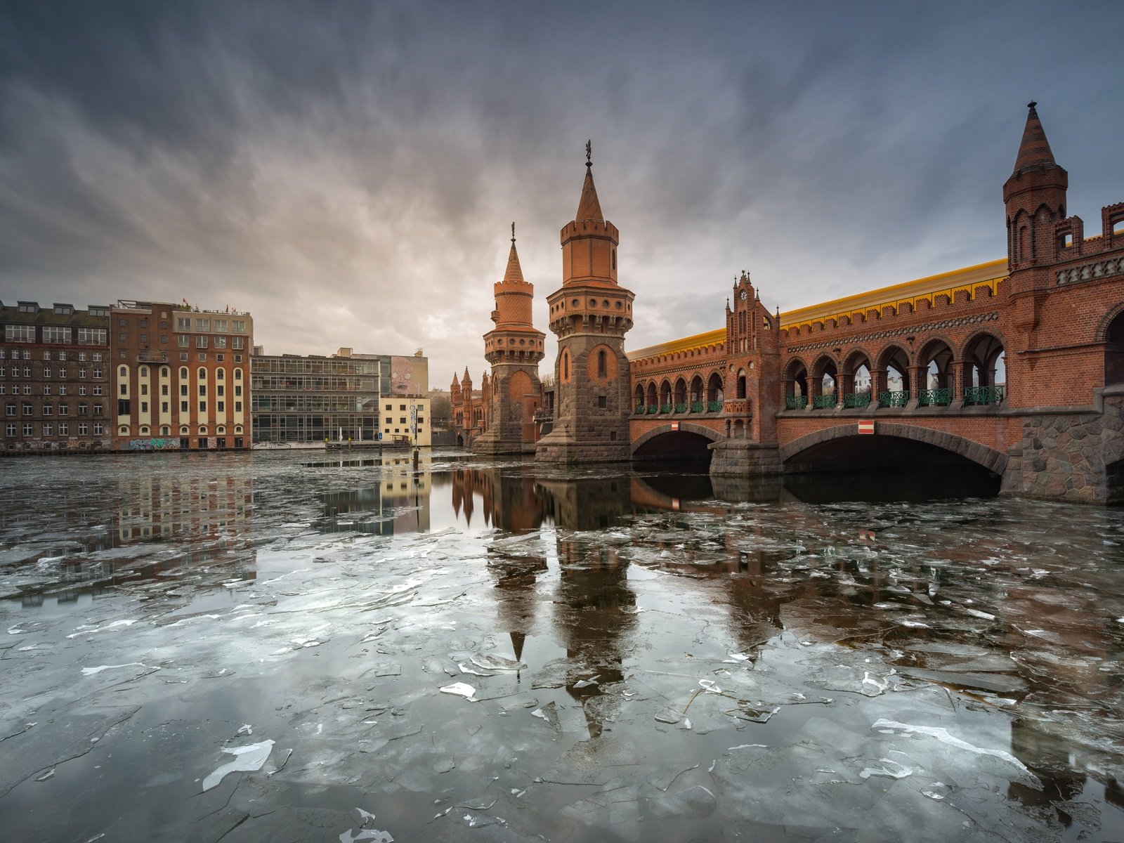 Обои мост, город, германия, берлин, обербаумбрюкк, bridge, the city, germany, berlin, the tv разрешение 7019x4561 Загрузить