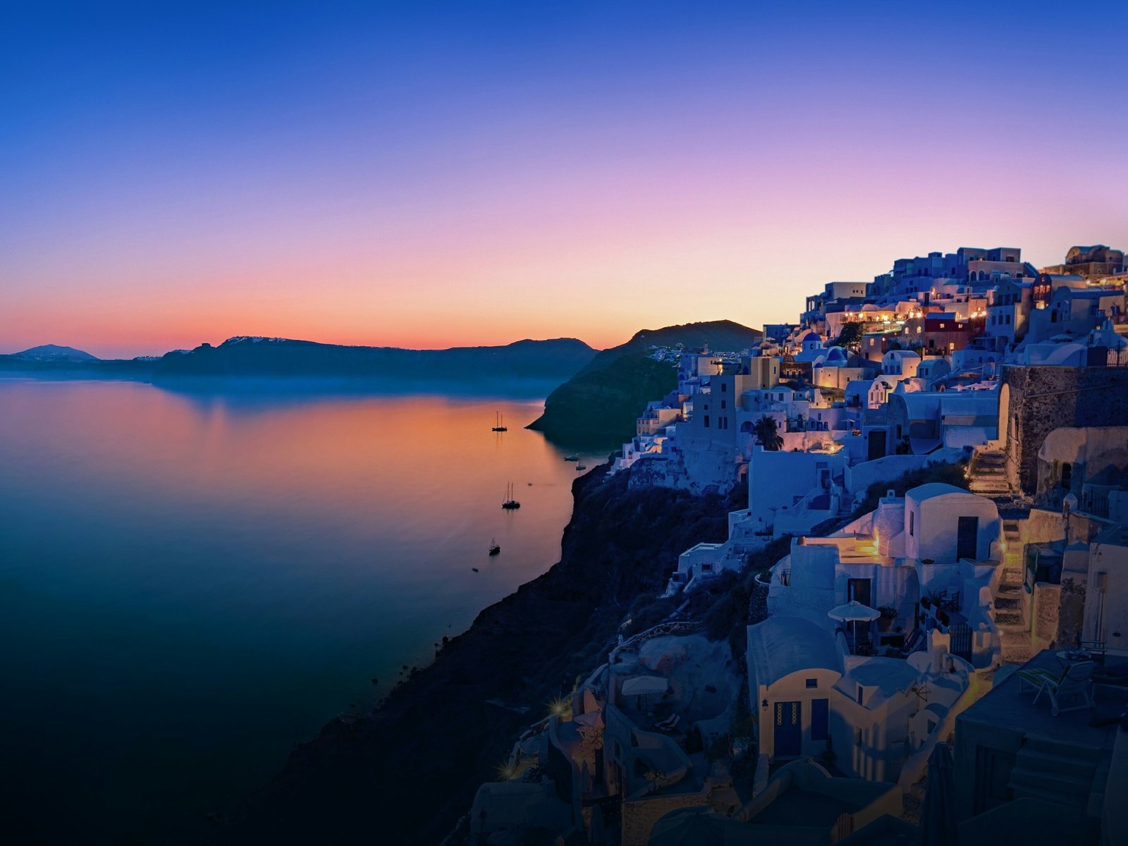 Обои город, остров, греция, санторини, санторин, the city, island, greece, santorini разрешение 2880x2560 Загрузить