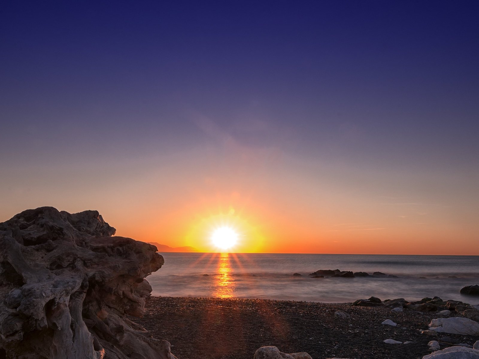 Обои камни, берег, закат, море, горизонт, рассвет, stones, shore, sunset, sea, horizon, dawn разрешение 3840x2160 Загрузить