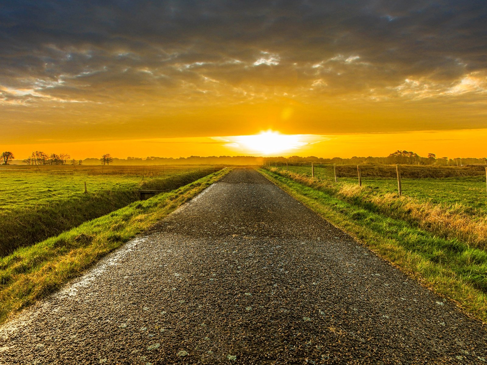 Обои небо, дорога, природа, закат, поле, the sky, road, nature, sunset, field разрешение 7680x4320 Загрузить