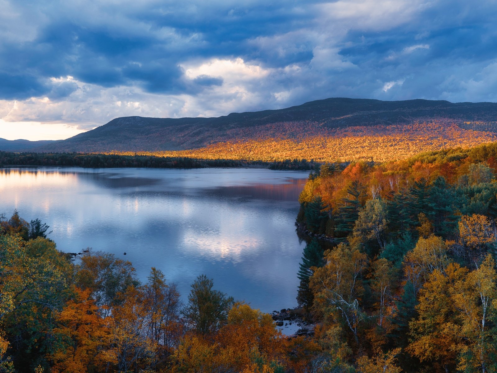 Обои озеро, горы, лес, осень, штат мэн, lake, mountains, forest, autumn, state of maine разрешение 6000x4002 Загрузить