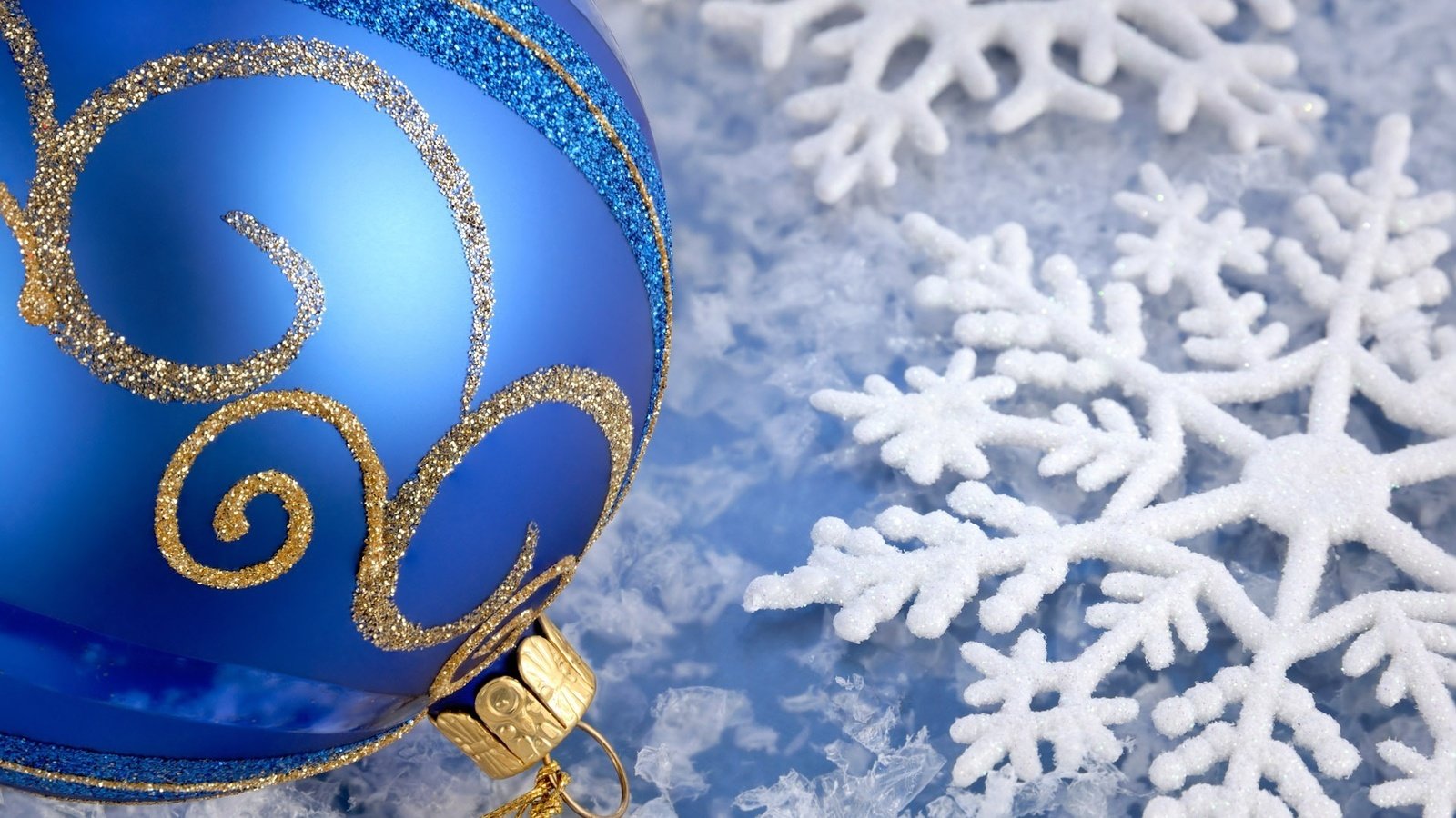 Обои новый год, шар, елочные игрушки, снежинка, синий шарик, новогодние игрушки, новогодний шар, new year, ball, christmas decorations, snowflake, blue ball, christmas toys, christmas ball разрешение 1920x1200 Загрузить