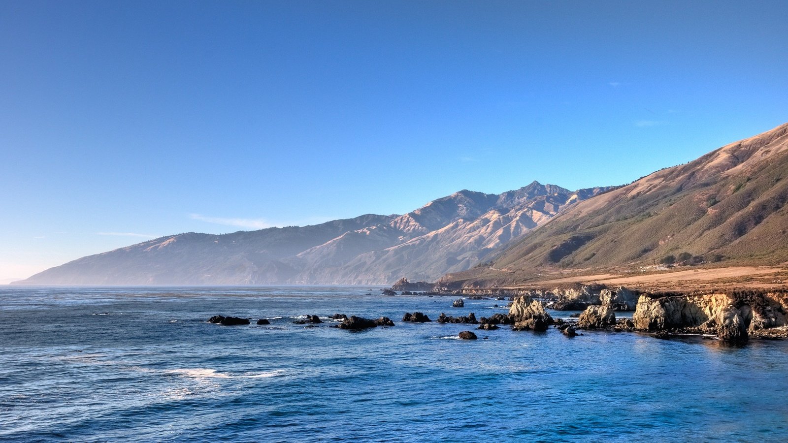 Обои небо, вода, горы, синий, океан, прибрежье, калифорния, the sky, water, mountains, blue, the ocean, the coast, ca разрешение 1920x1200 Загрузить