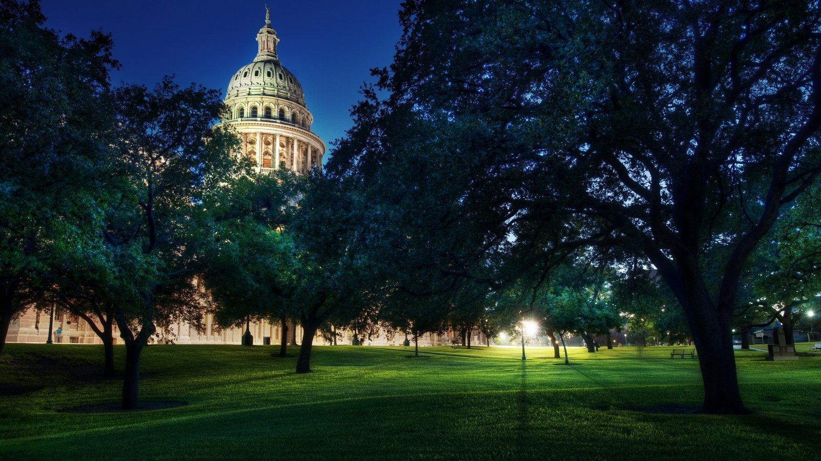 Обои деревья, вашингтон, здание, капитолий, остин, купол, texas state capitol, trees, washington, the building, capitol, austin, the dome разрешение 2560x1600 Загрузить